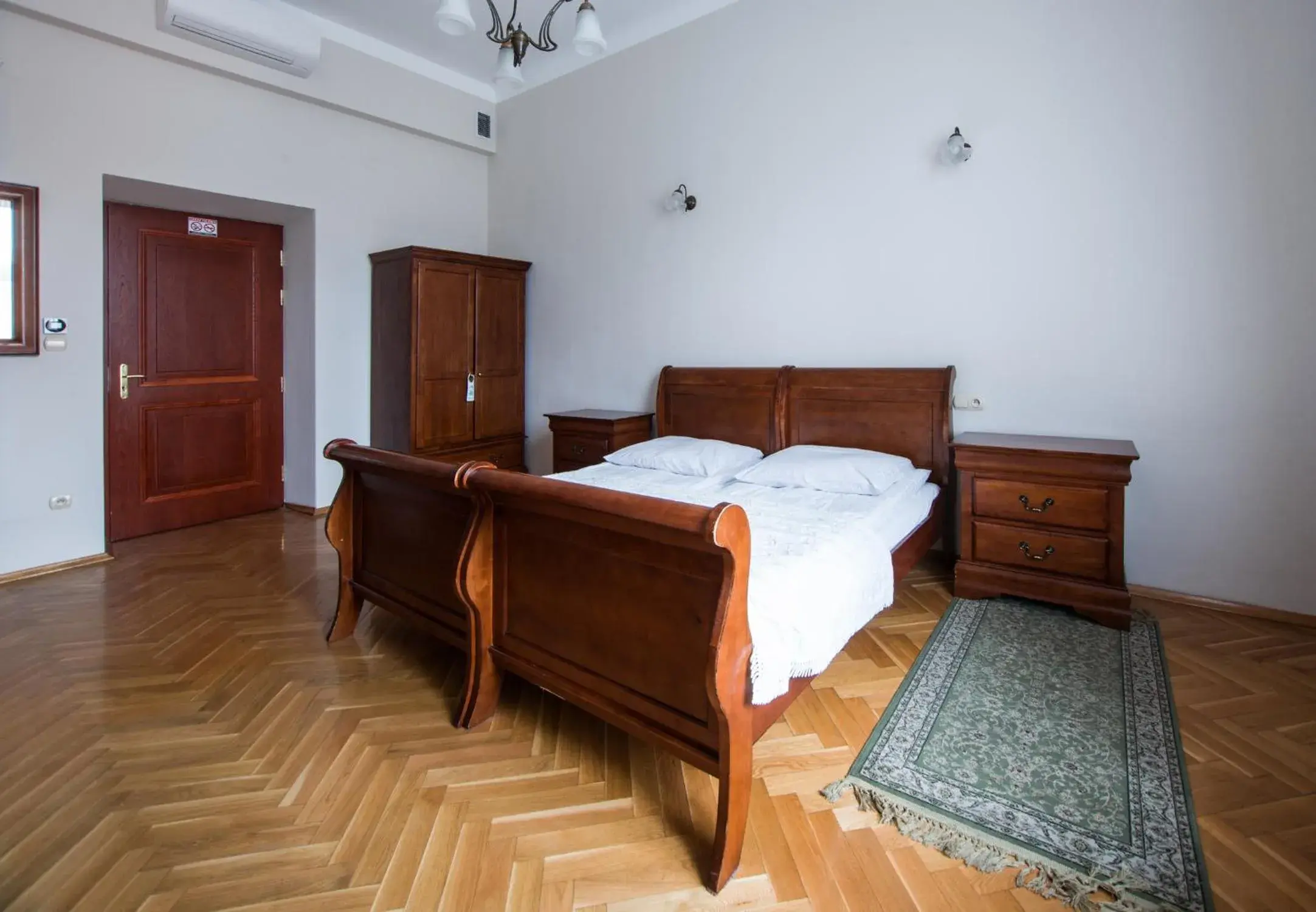 Double Room in Aparthotel Basztowa Double Room in Aparthotel Basztowa