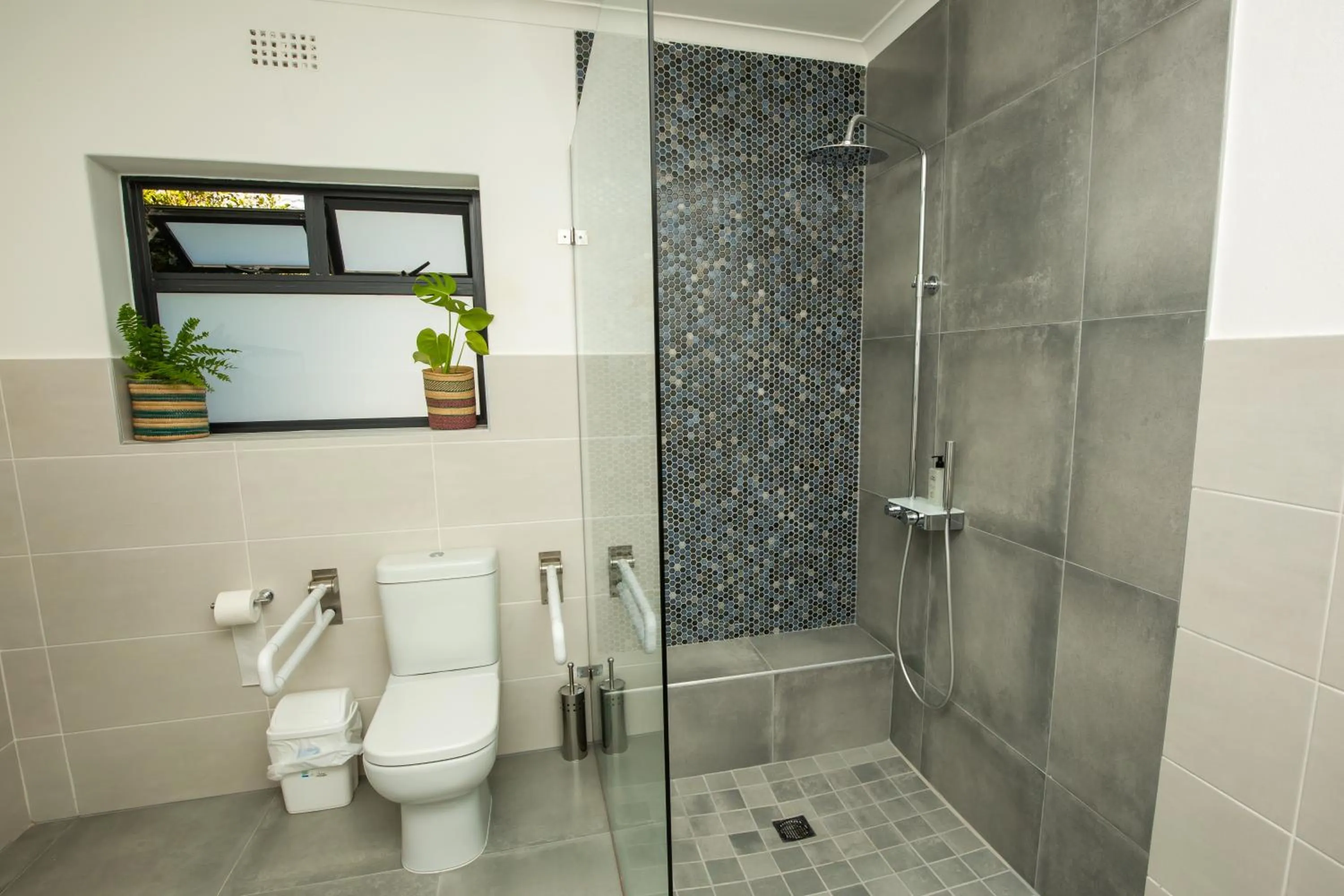 Bathroom in Casa iLanga guesthouse