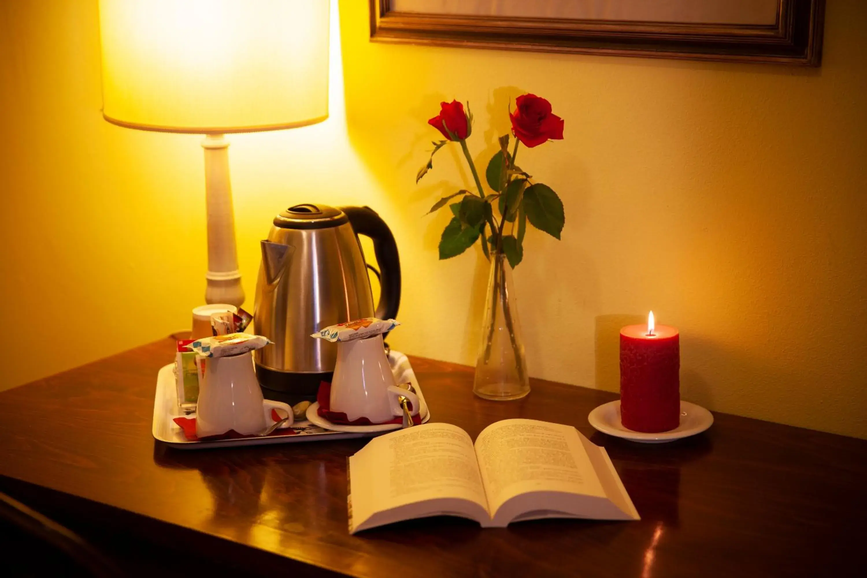 Quadruple Room with Garden View in Hotel Ristorante Piccolo Chianti Quadruple Room with Garden View in Hotel Ristorante Piccolo Chianti