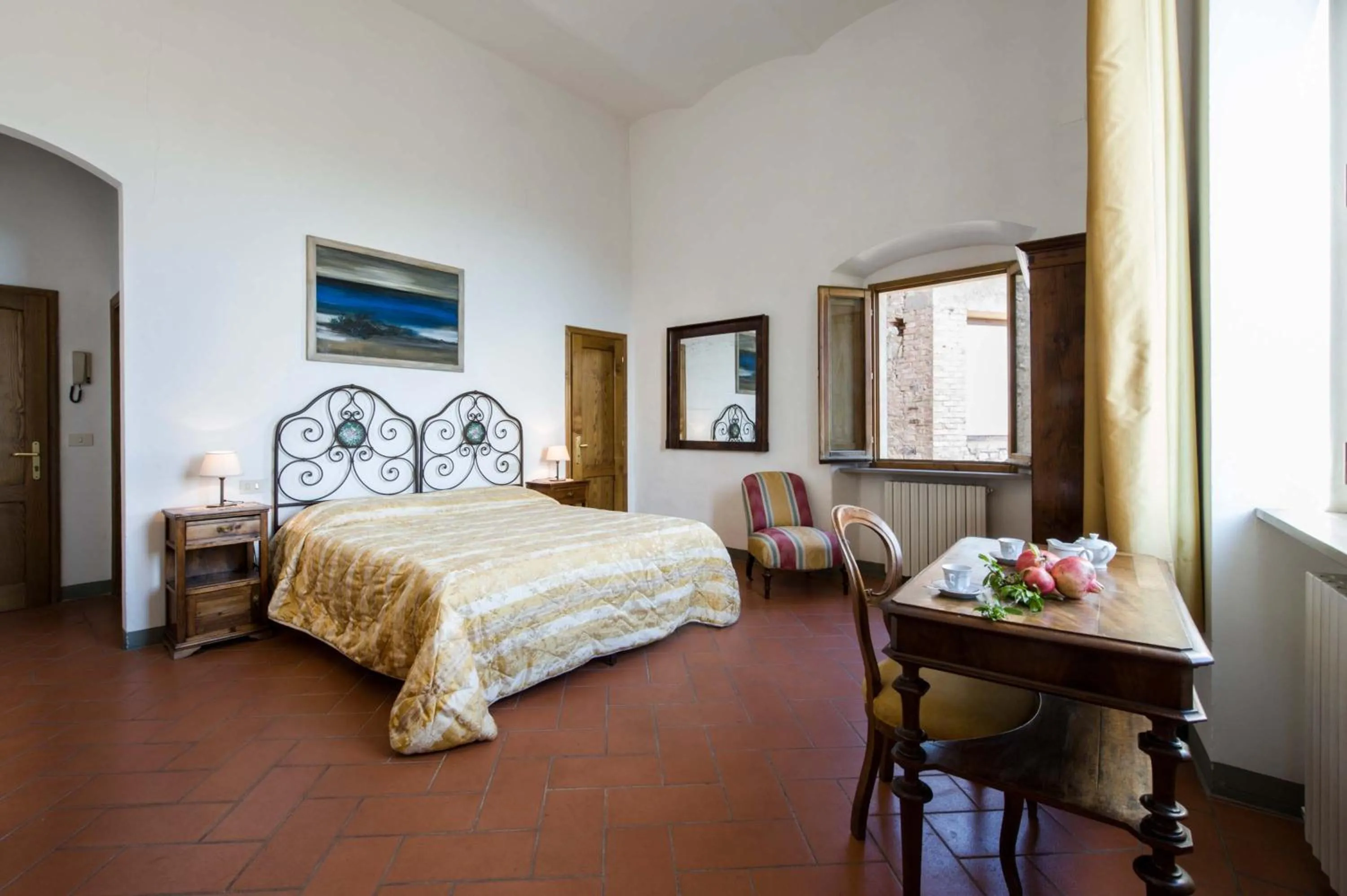 Photo of the whole room, Bed in B&B San Gimignano Diffuso