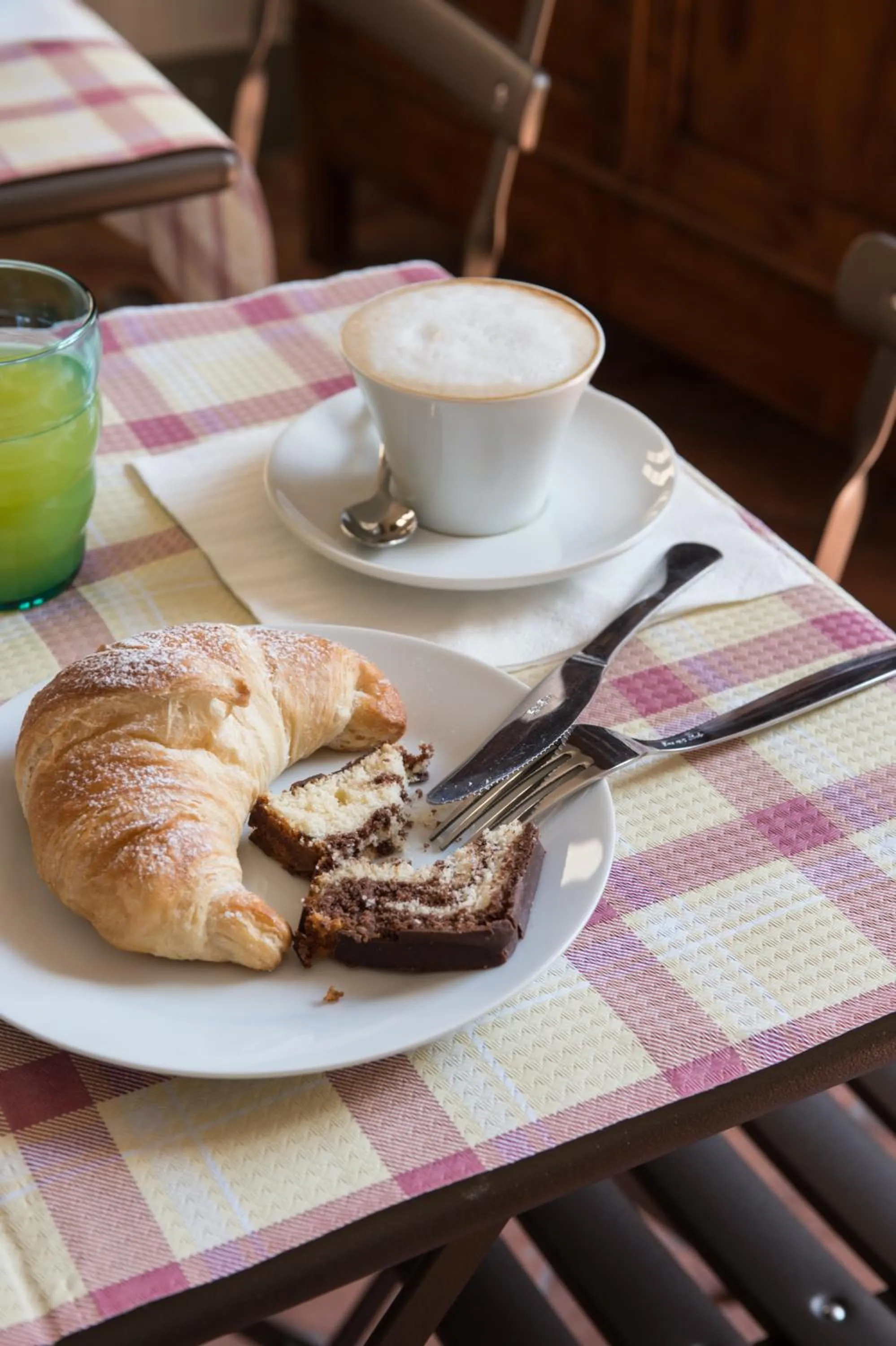 Continental breakfast in B&B San Gimignano Diffuso