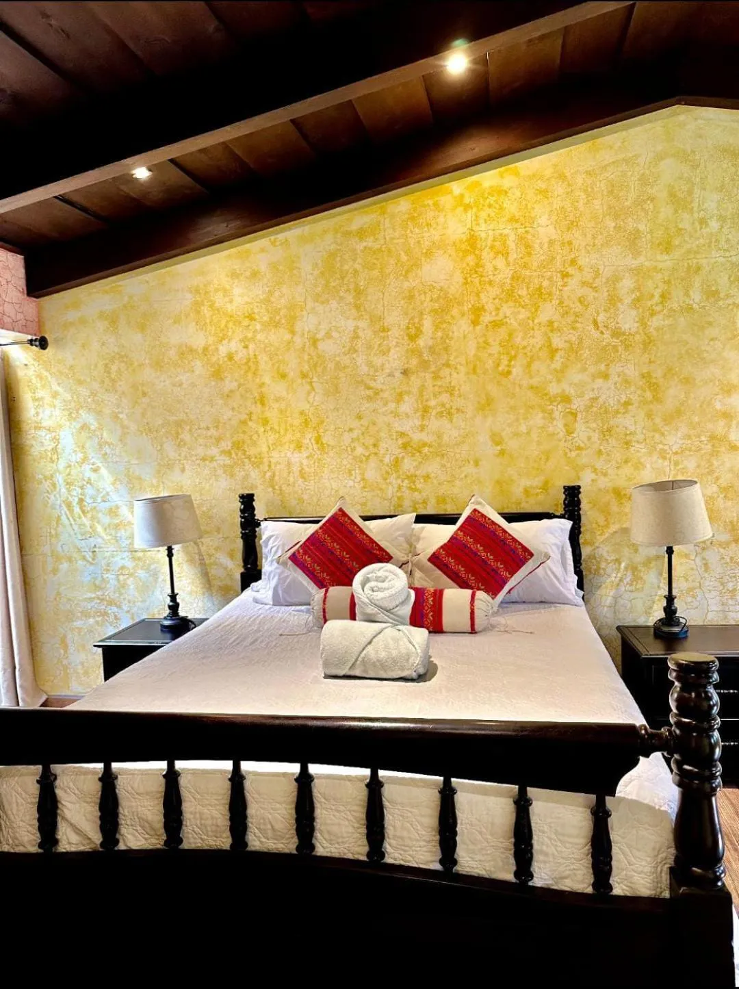 Bed in Casa Mia Hotel