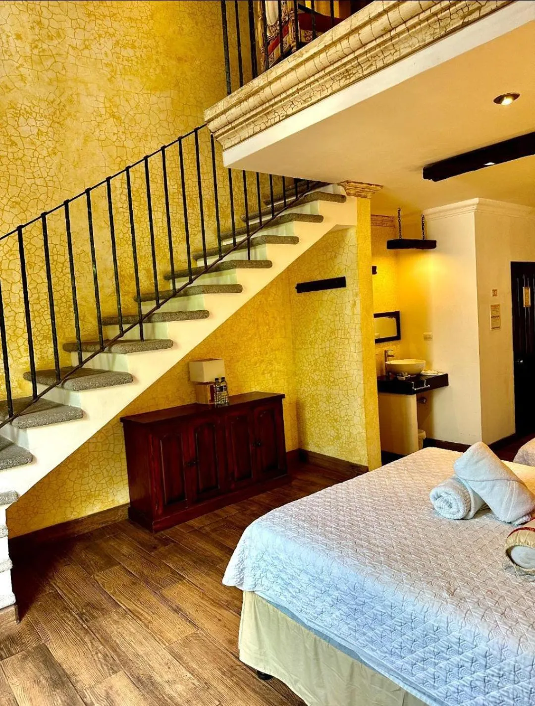 Photo of the whole room, Bed in Casa Mia Hotel