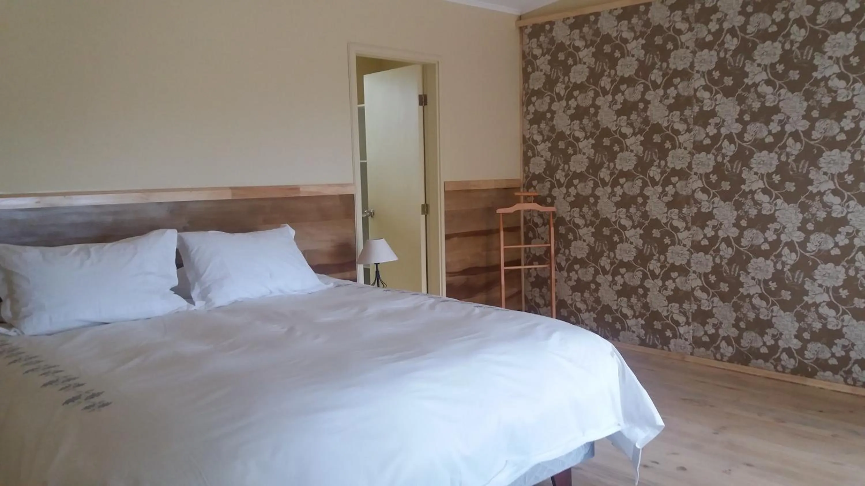 Bed in Playa Maqui Lodge