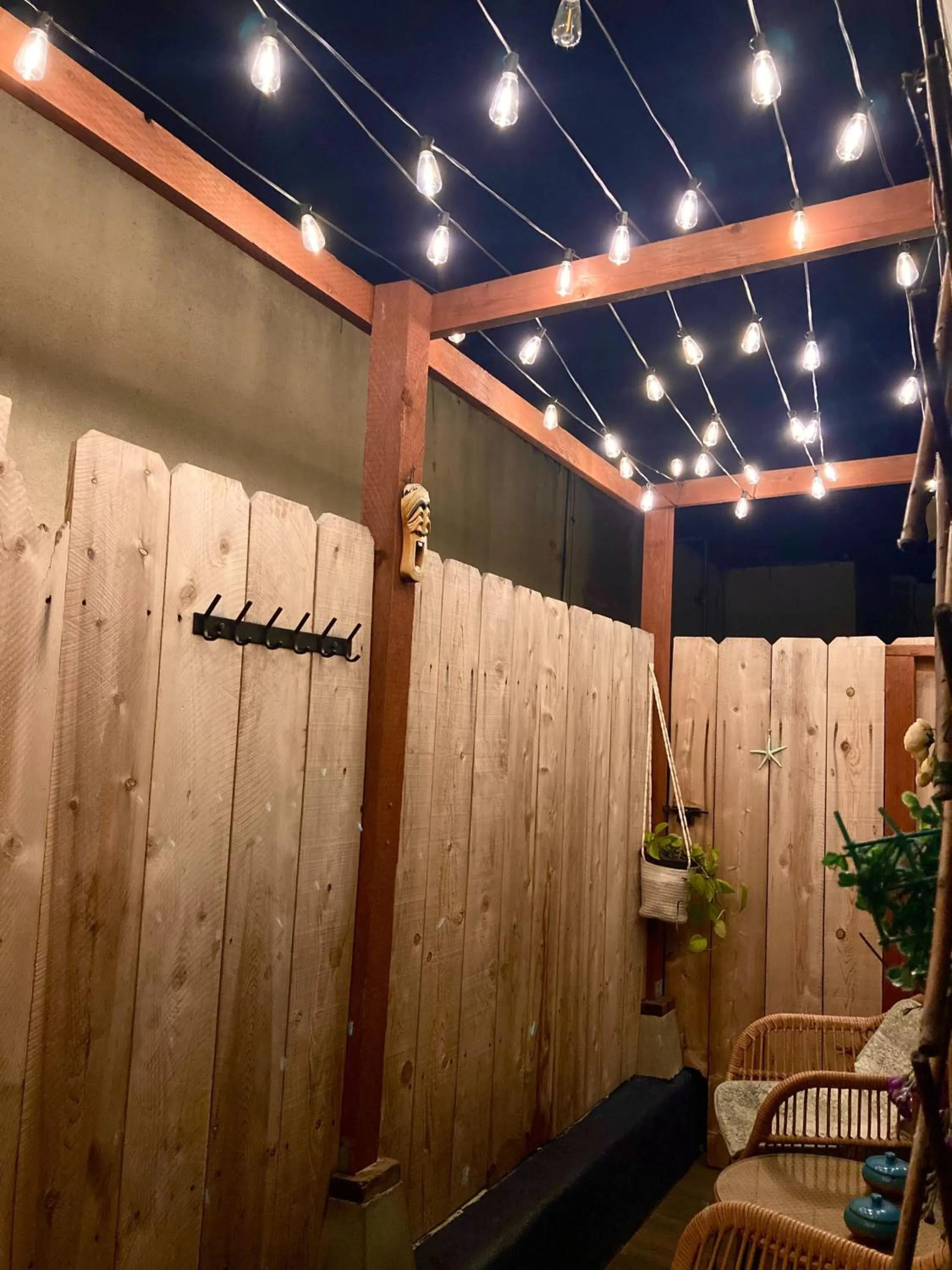 Patio in ITH San Diego Mission Beach Backpacker Hostel