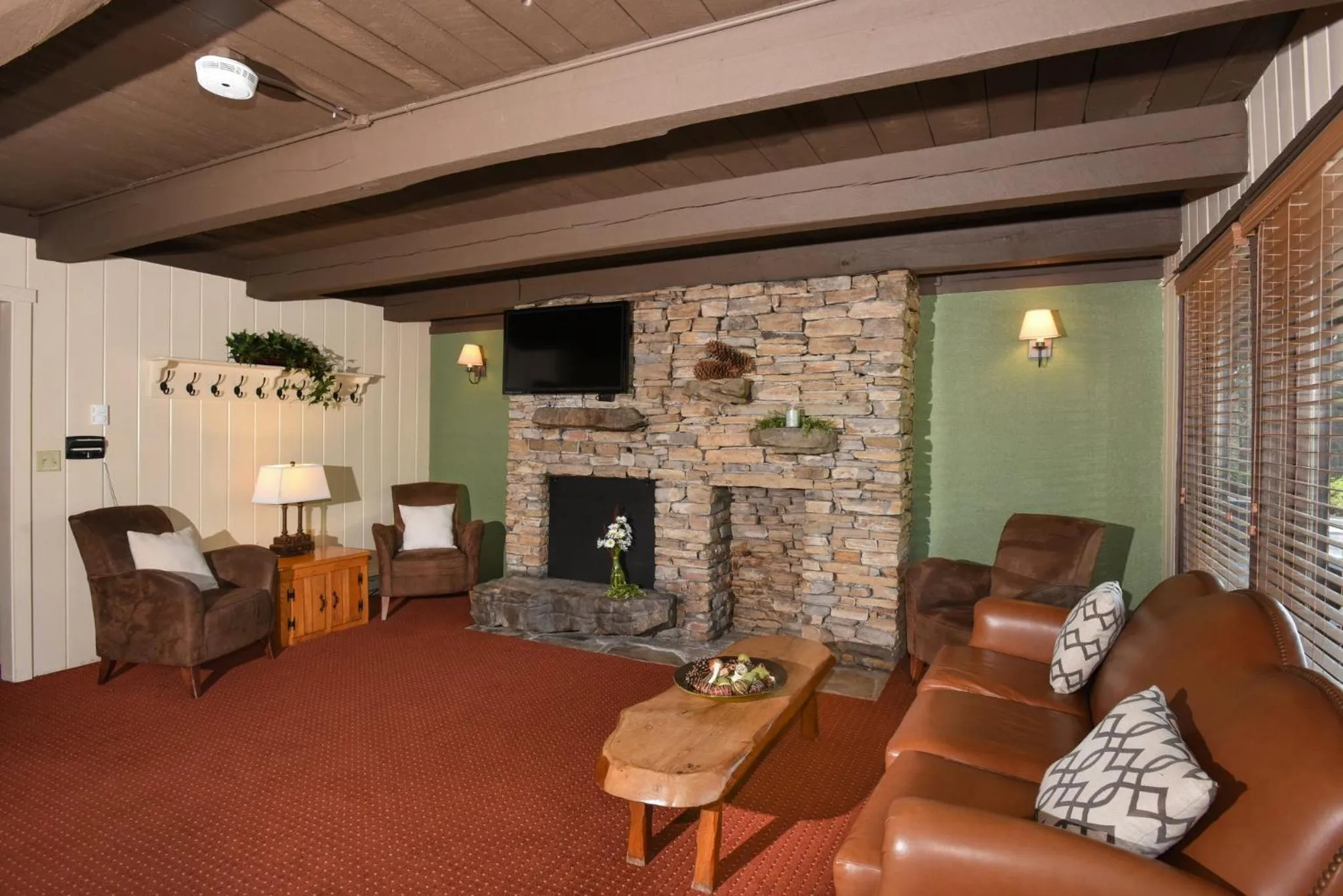 Living room in Seven Springs Resort Properties by Vail Resorts