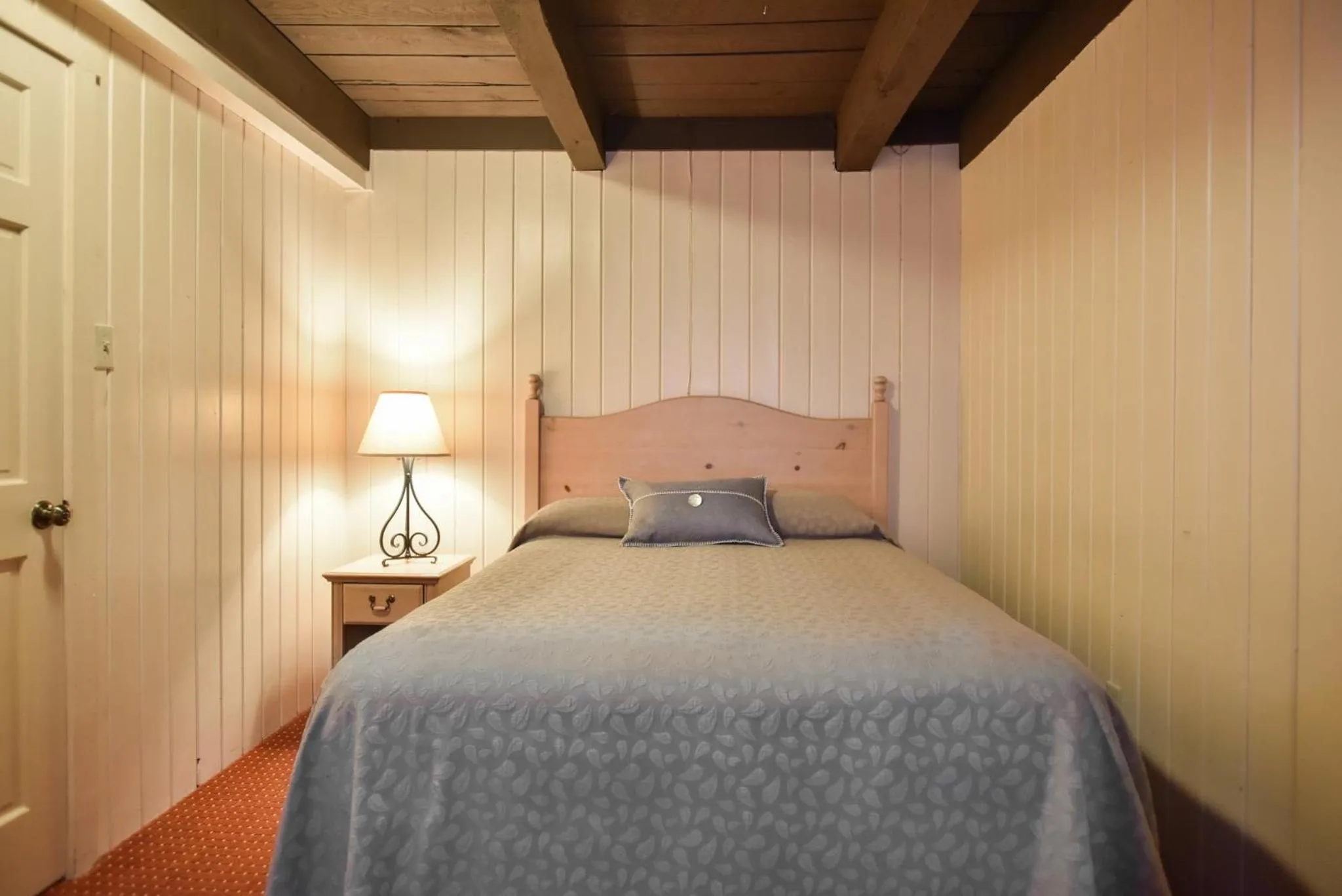 Photo of the whole room, Bed in Seven Springs Resort Properties by Vail Resorts