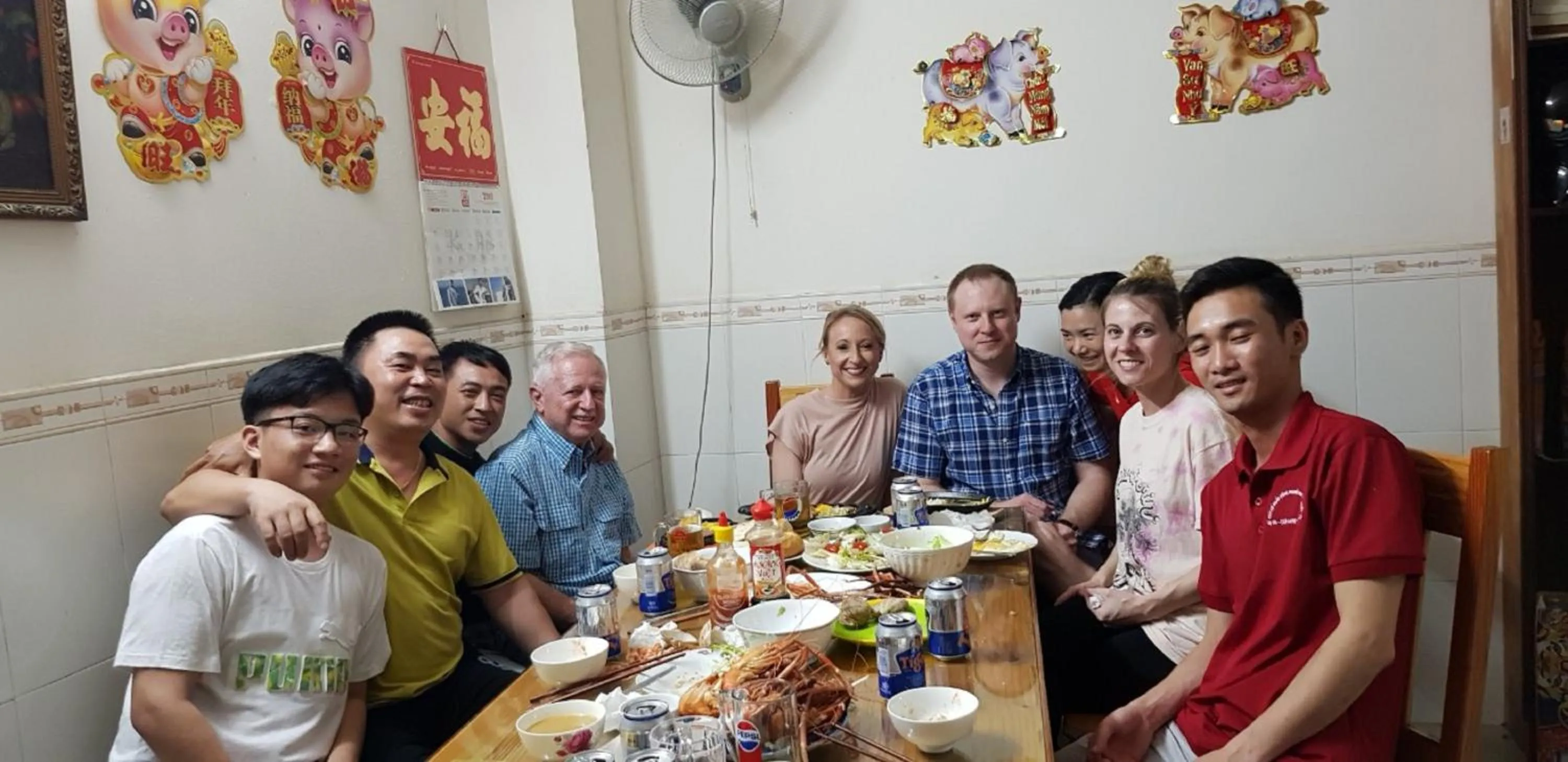 group of guests in Hong Vinh Hotel