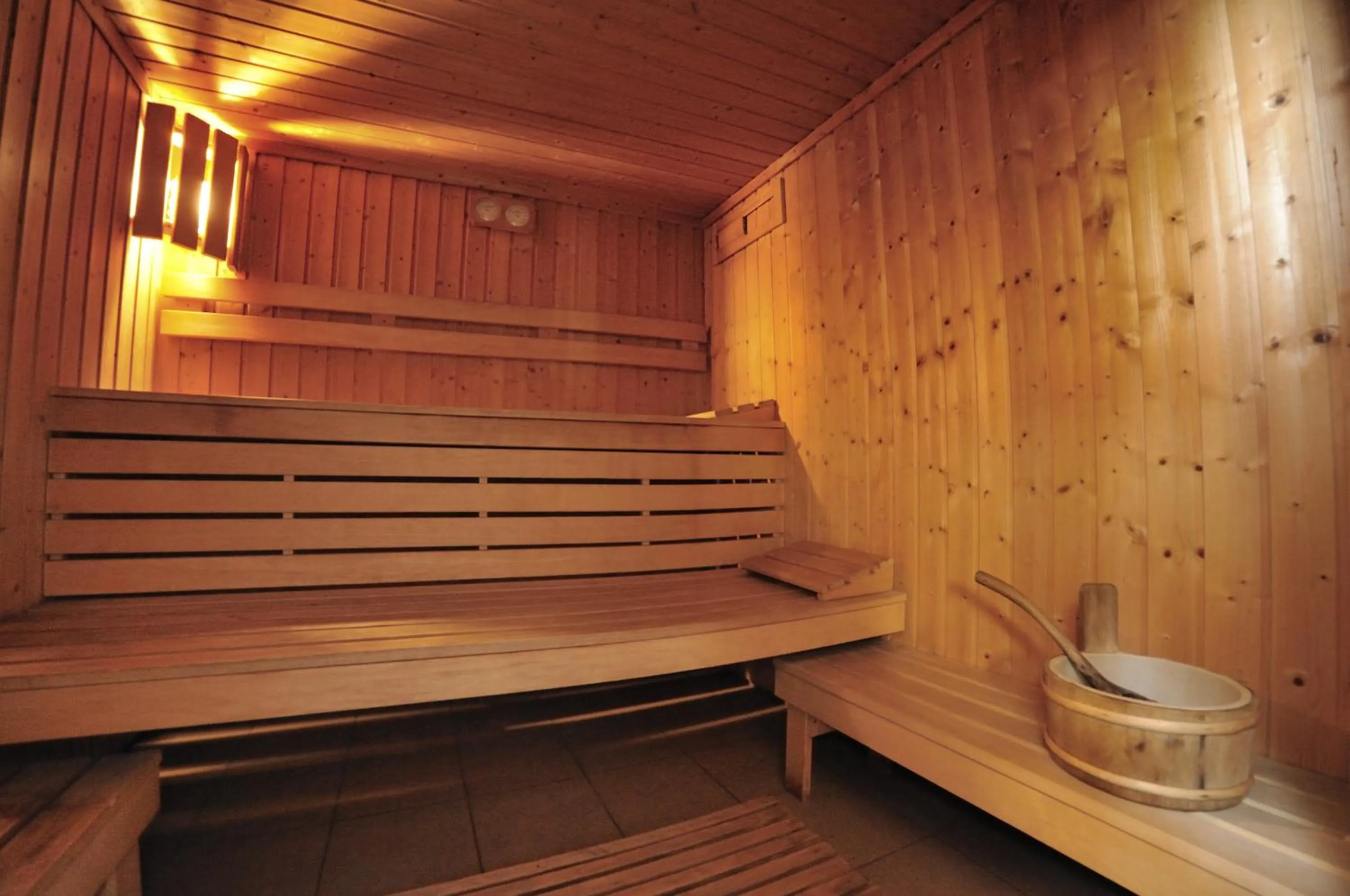 Spa and wellness centre/facilities in Hotel Chopin Business&SPA