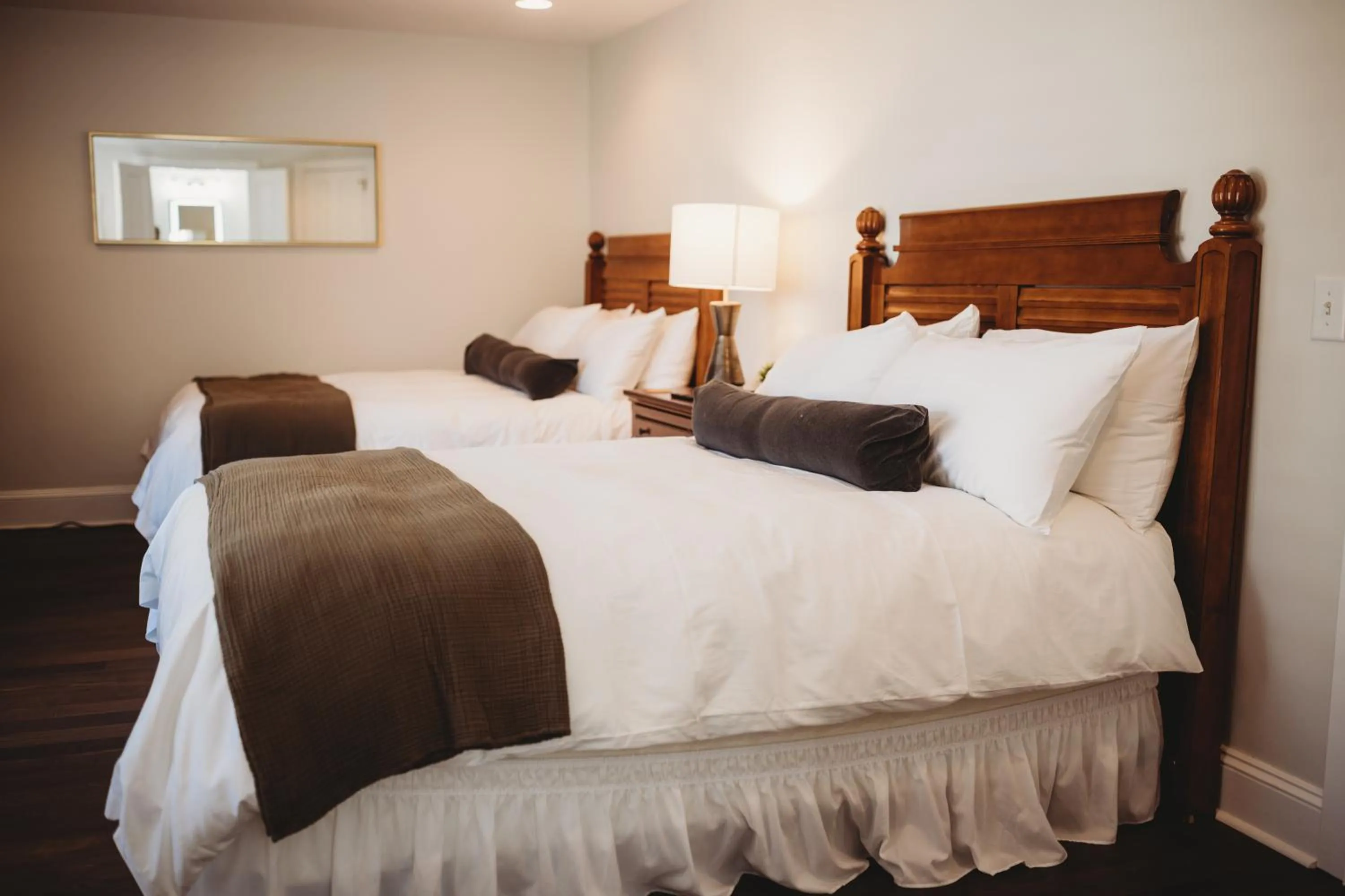 Bed in The Jefferson Inn