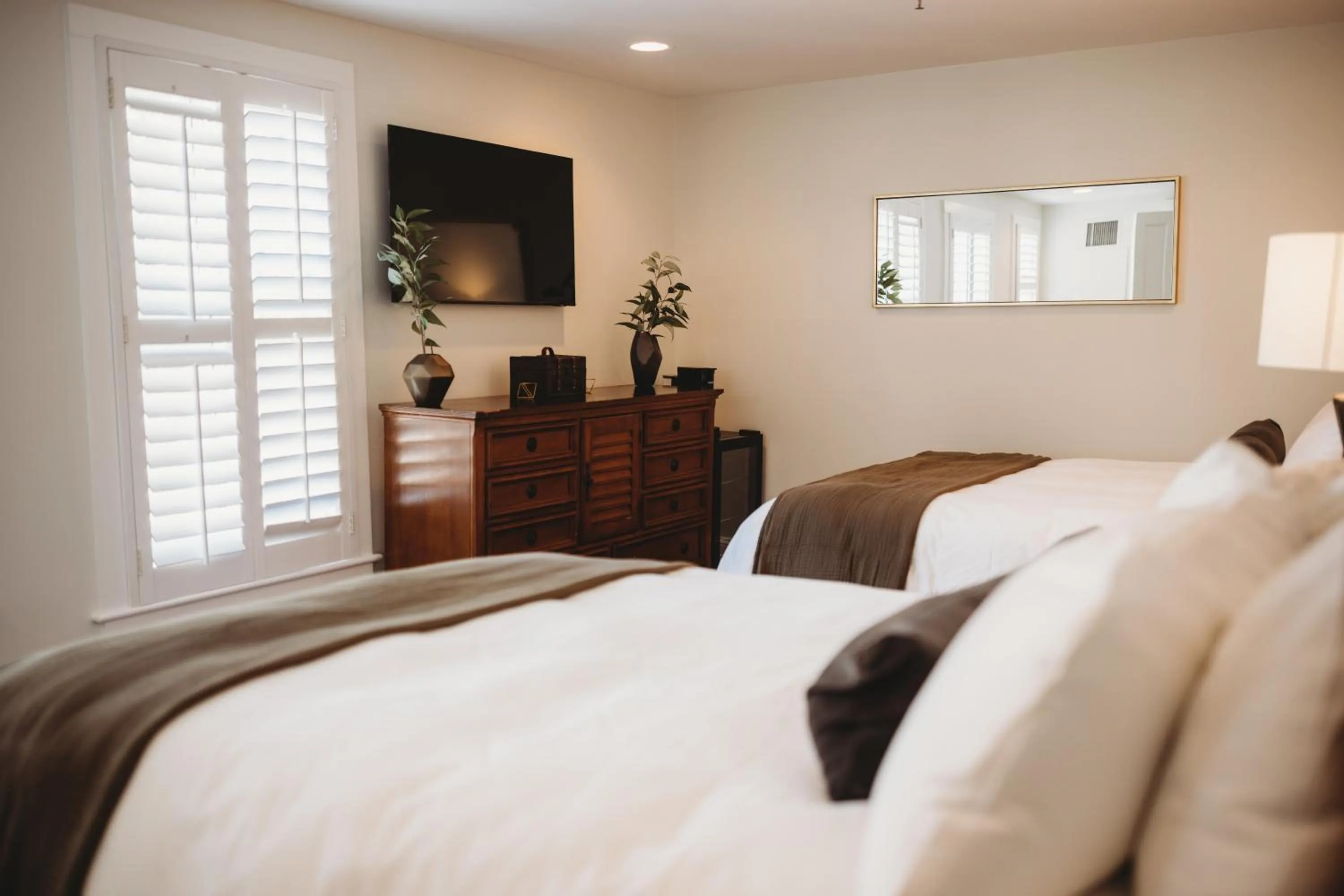 Bed in The Jefferson Inn