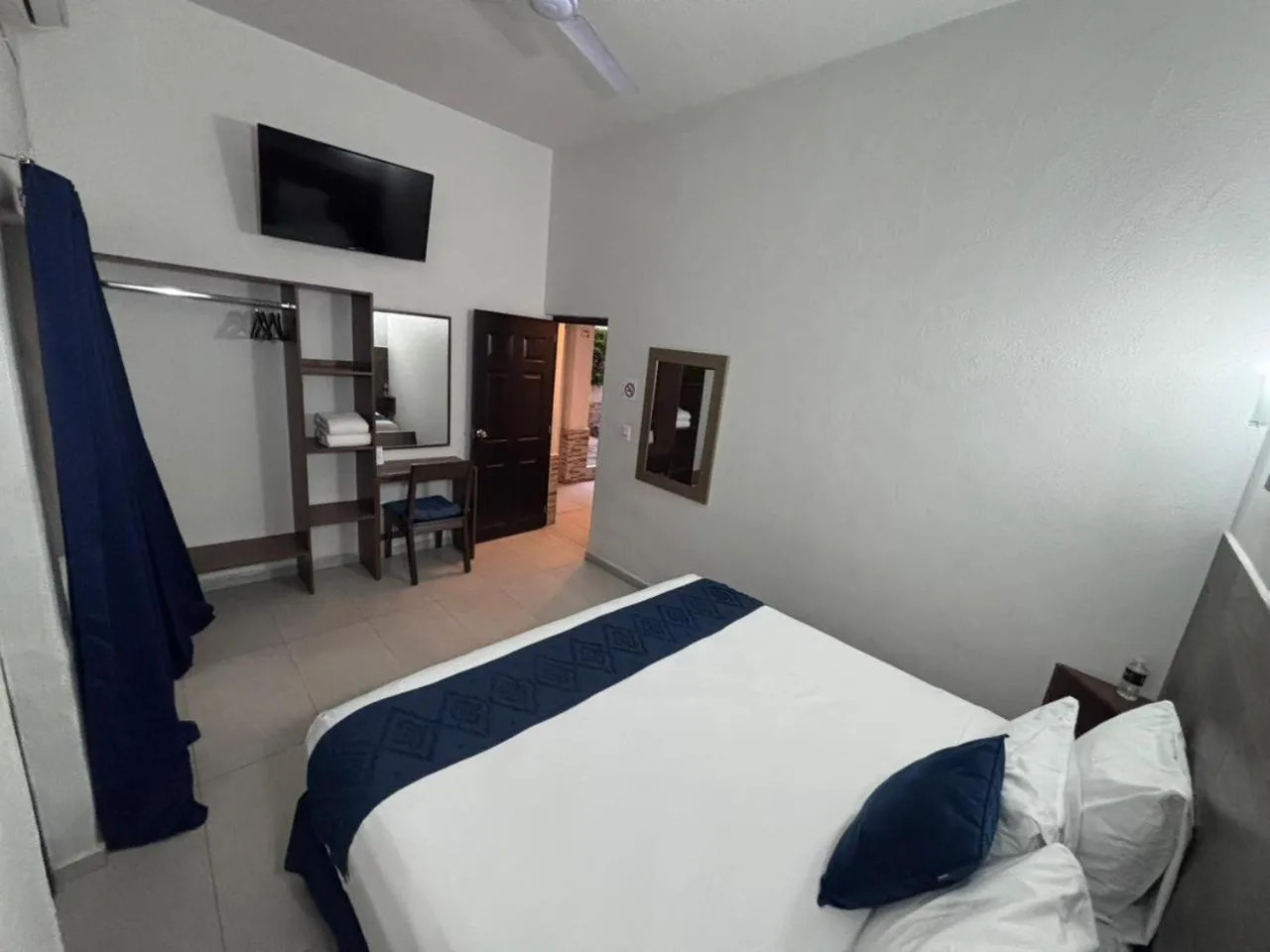 Bed in Hotel Juarez 70