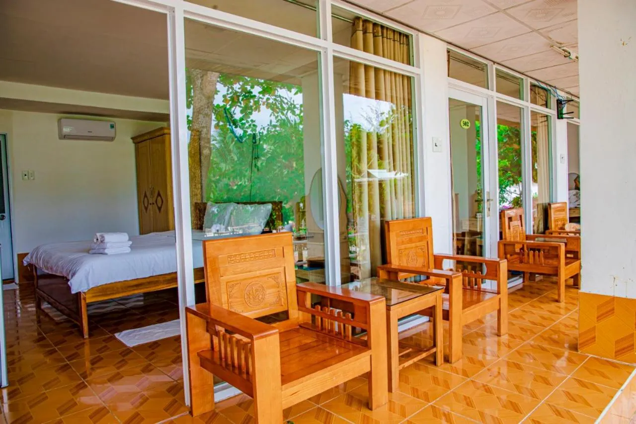 Day in Thiên Tân Hotel