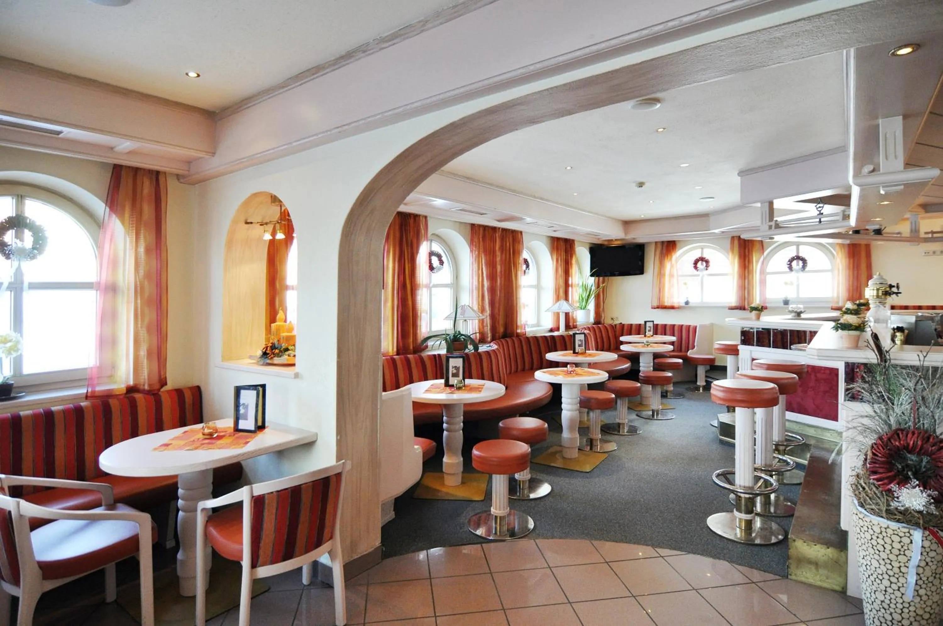 Restaurant/places to eat in Kaiserhotel Kitzbühler Alpen