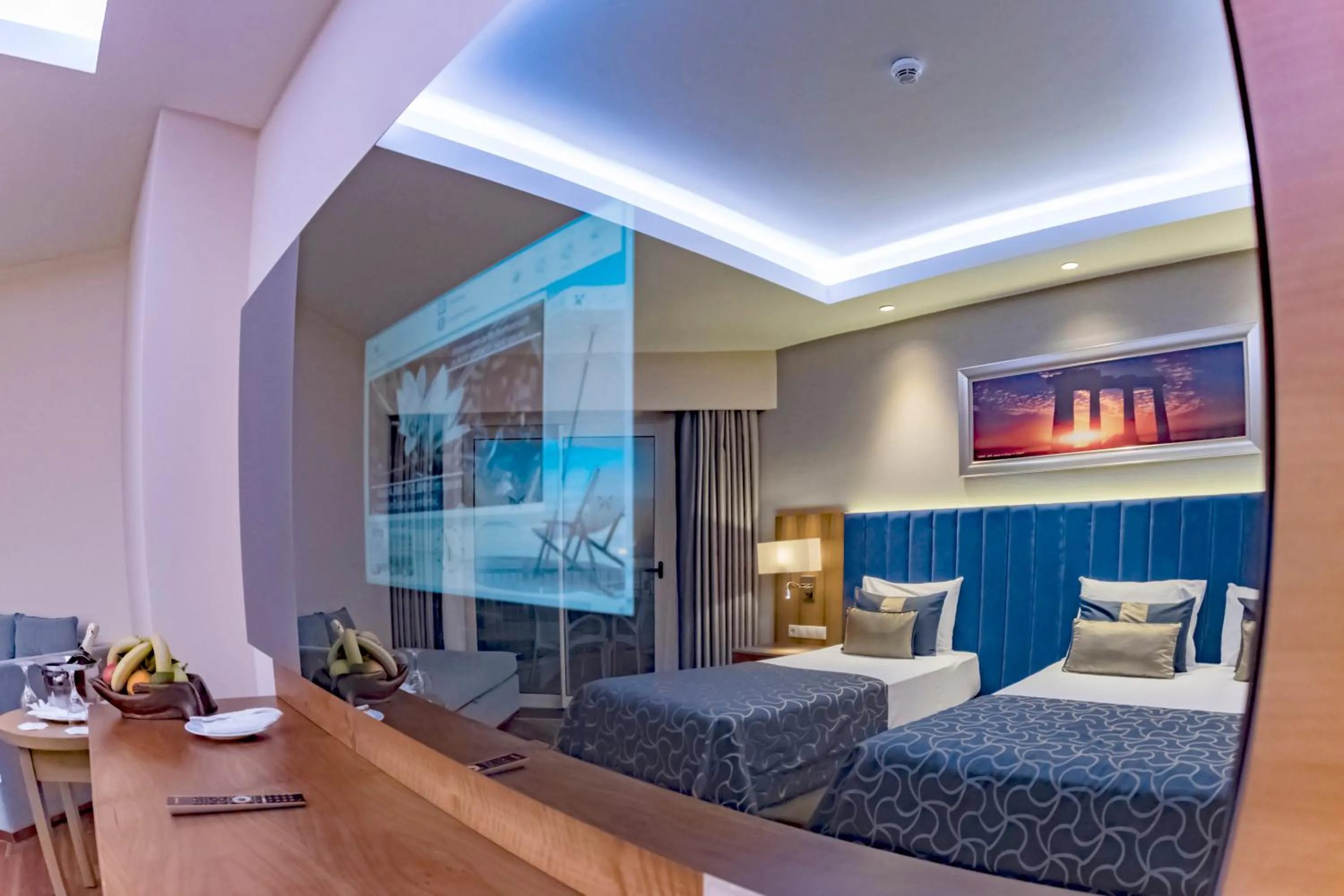 TV and multimedia, Bed in Liberty Hotels Lara