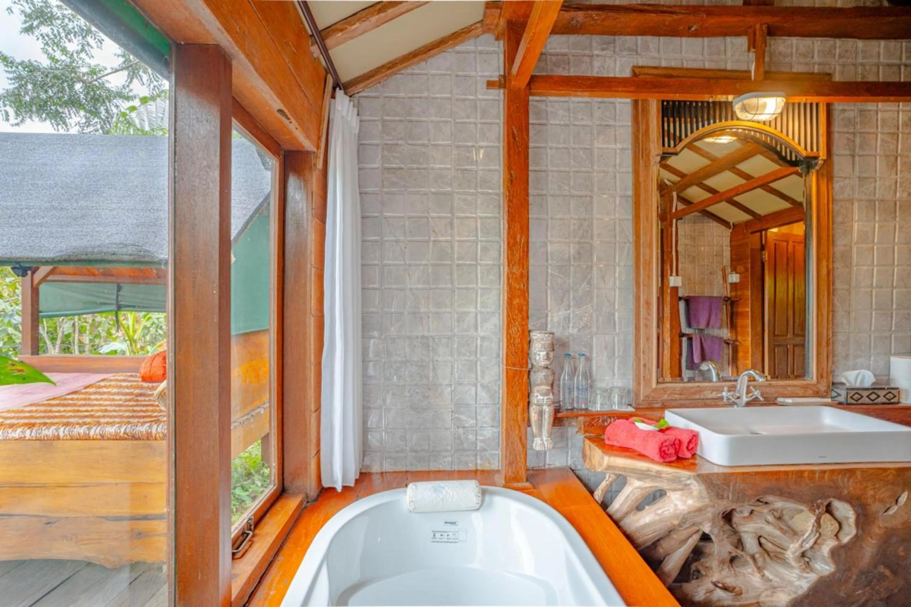 Bathroom in Sang Giri Mountain Tent Resort