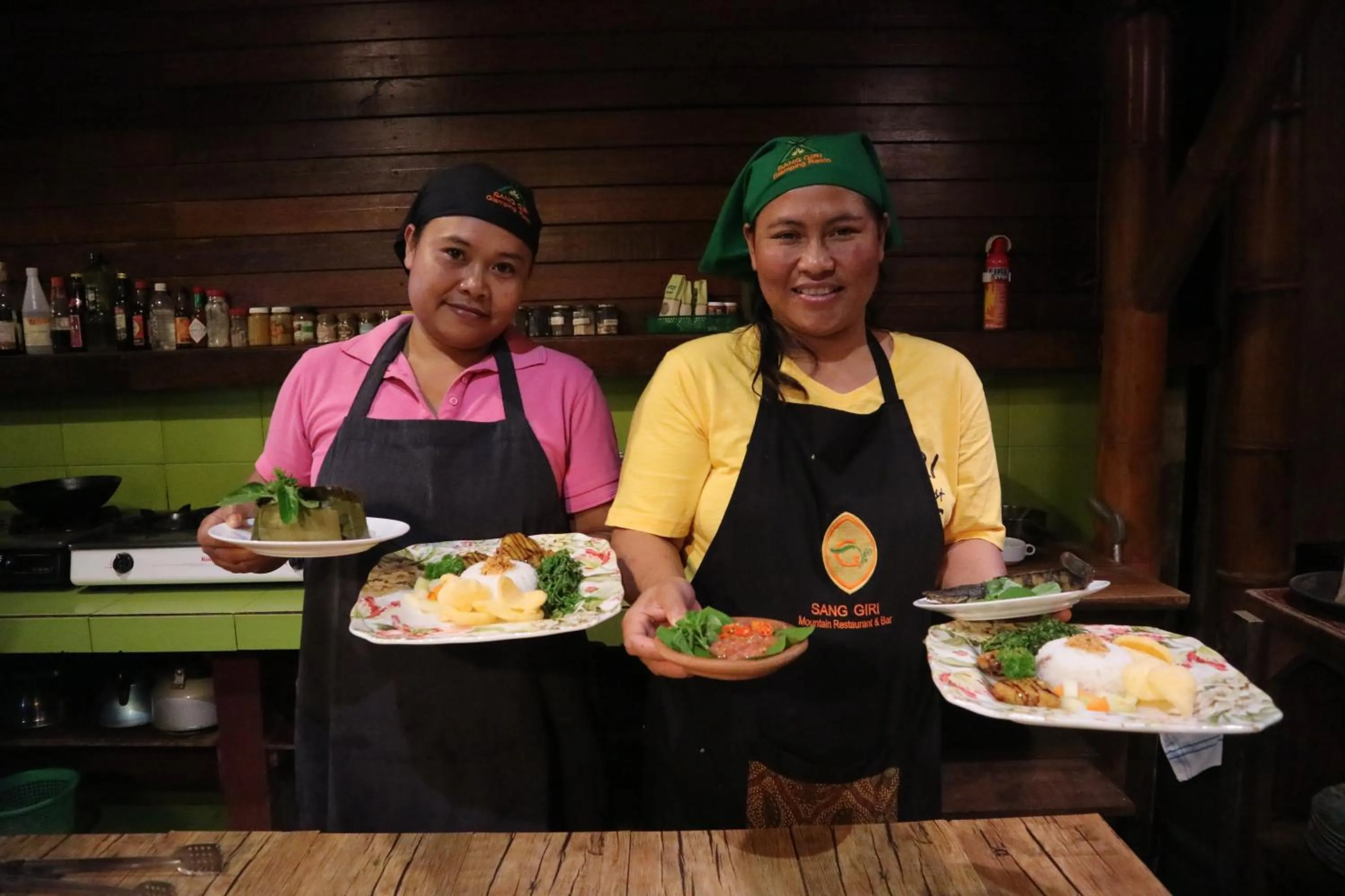 Staff in Sang Giri Mountain Tent Resort