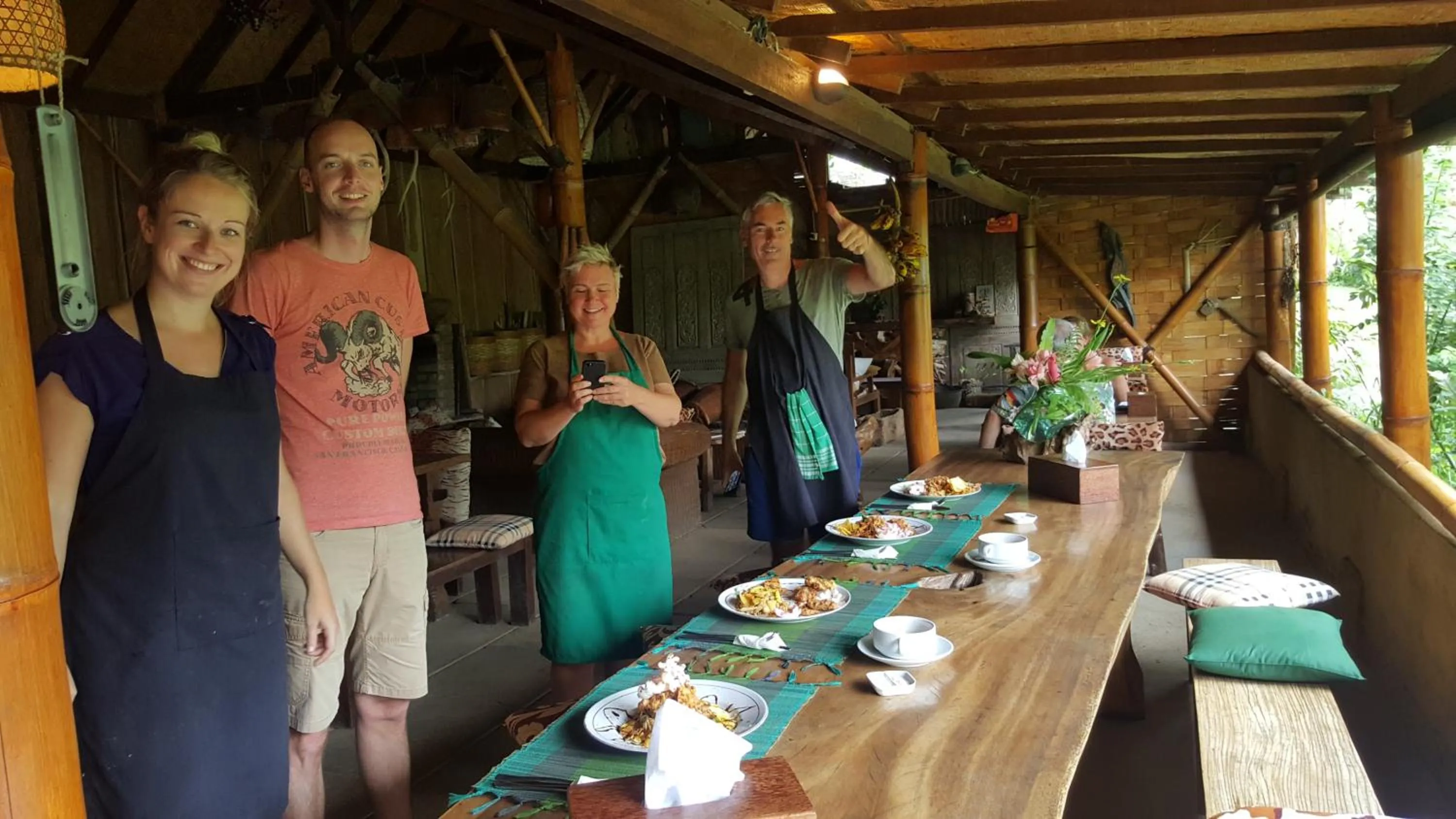 Restaurant/places to eat in Sang Giri Mountain Tent Resort