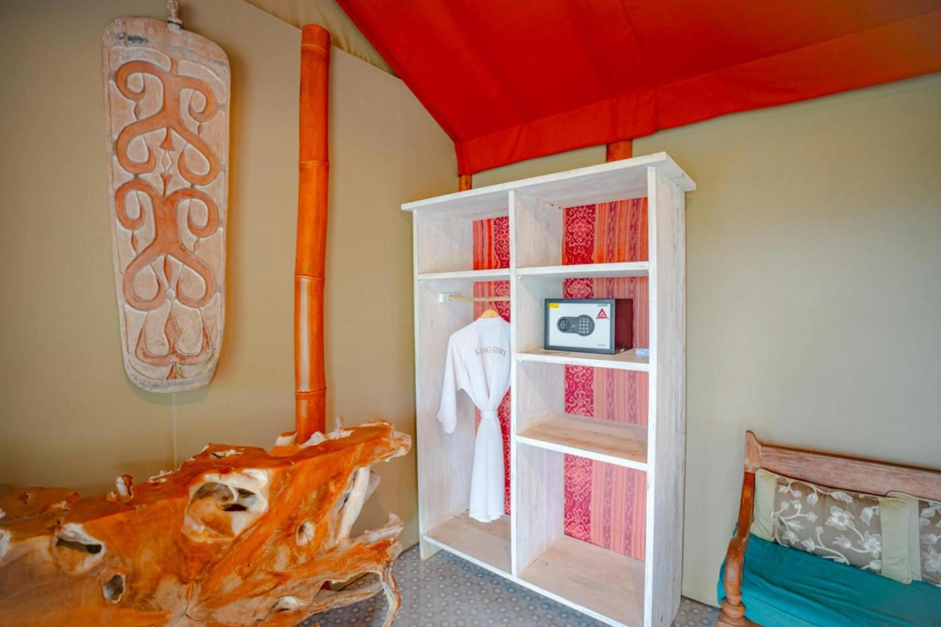 wardrobe in Sang Giri Mountain Tent Resort