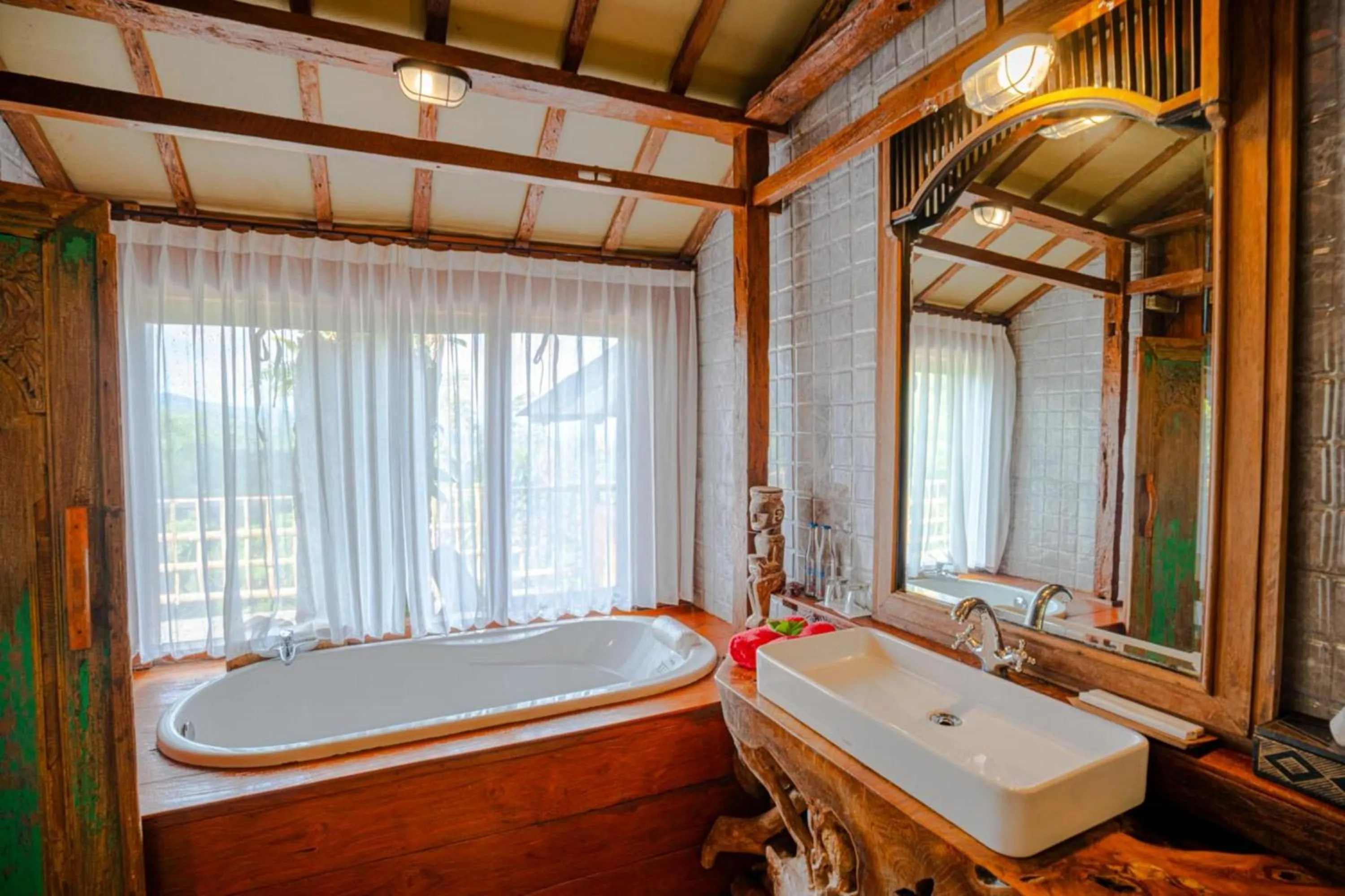 Bed in Sang Giri Mountain Tent Resort