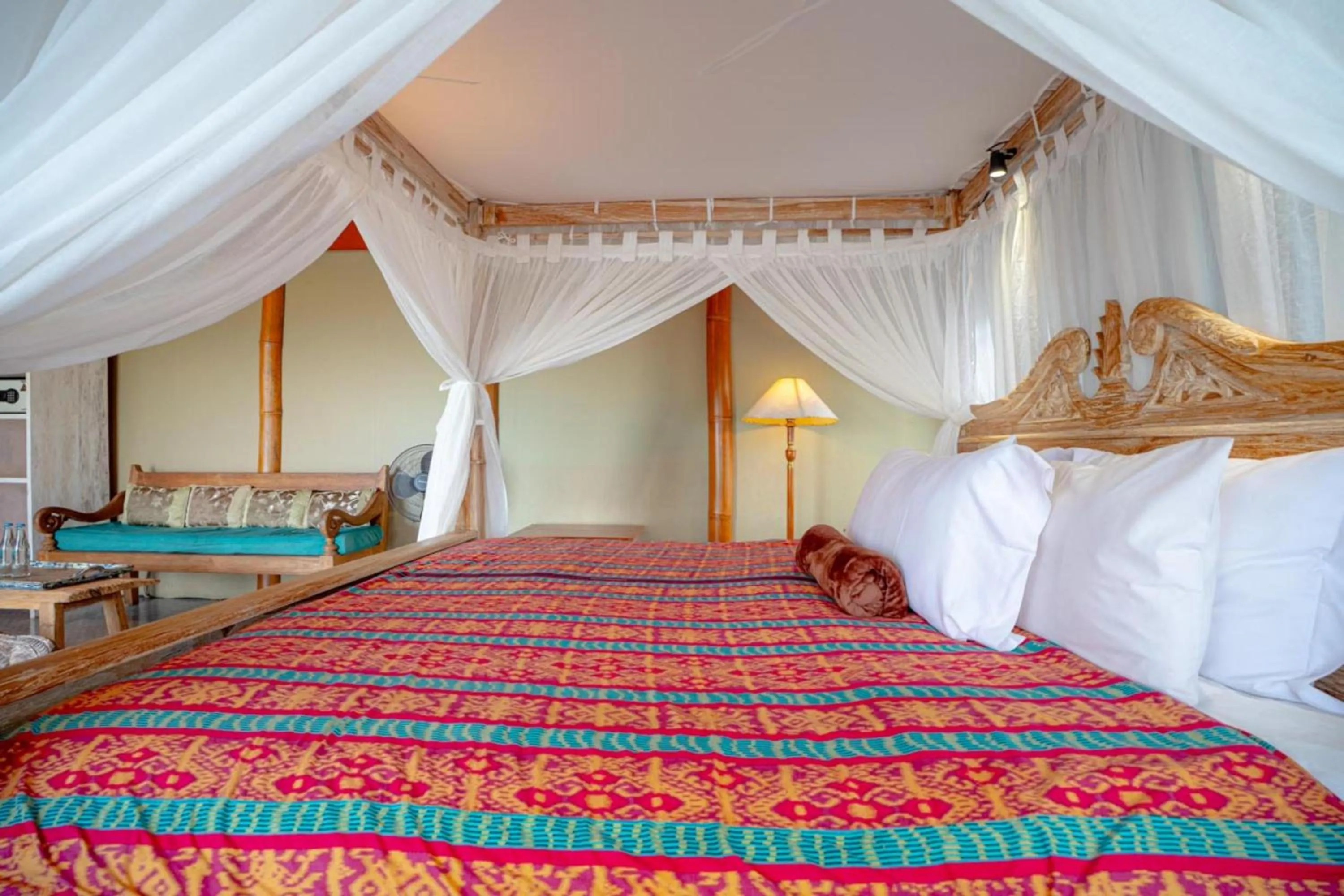 Bed in Sang Giri Mountain Tent Resort
