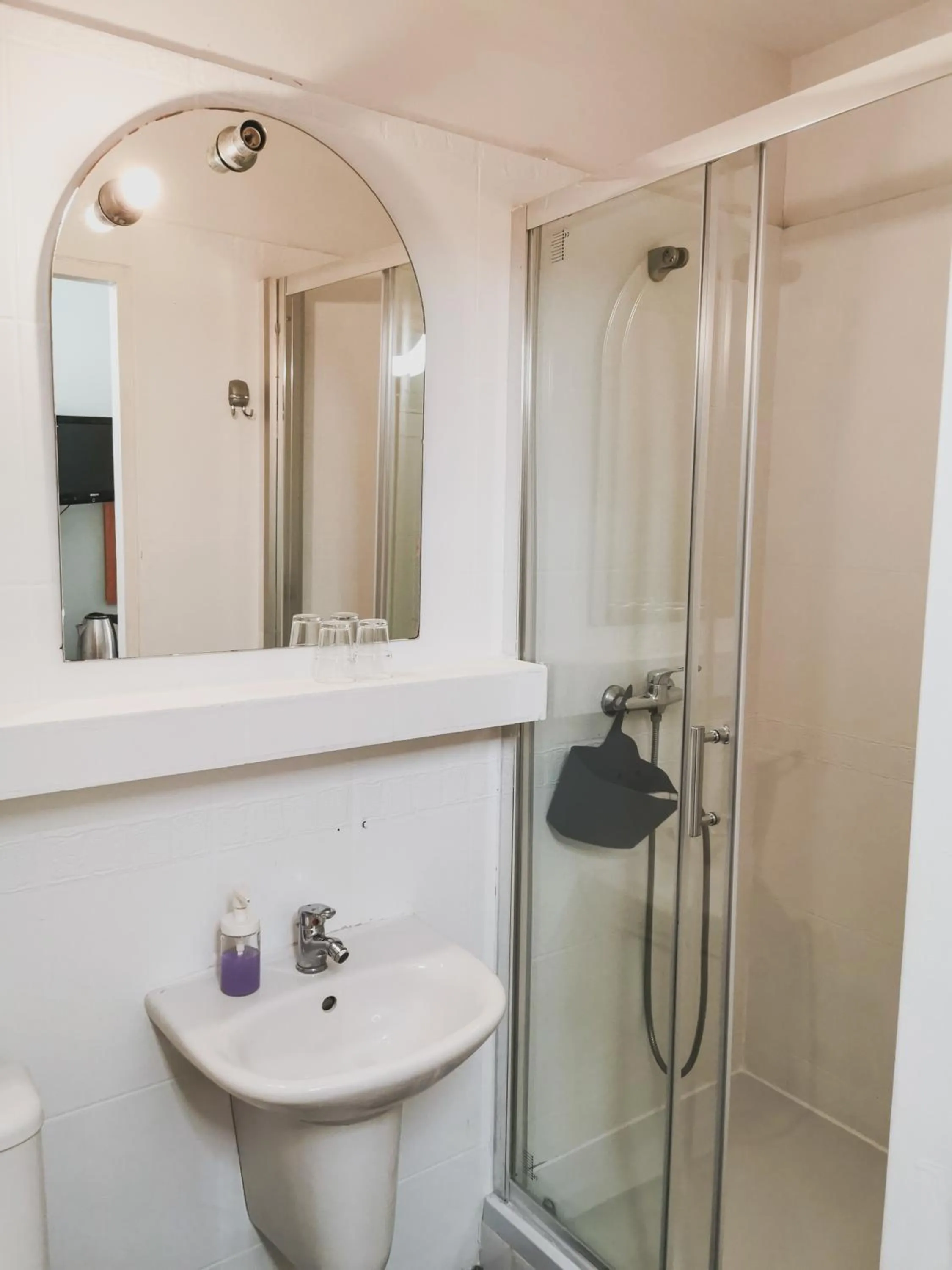 Shower in Willa Alfa