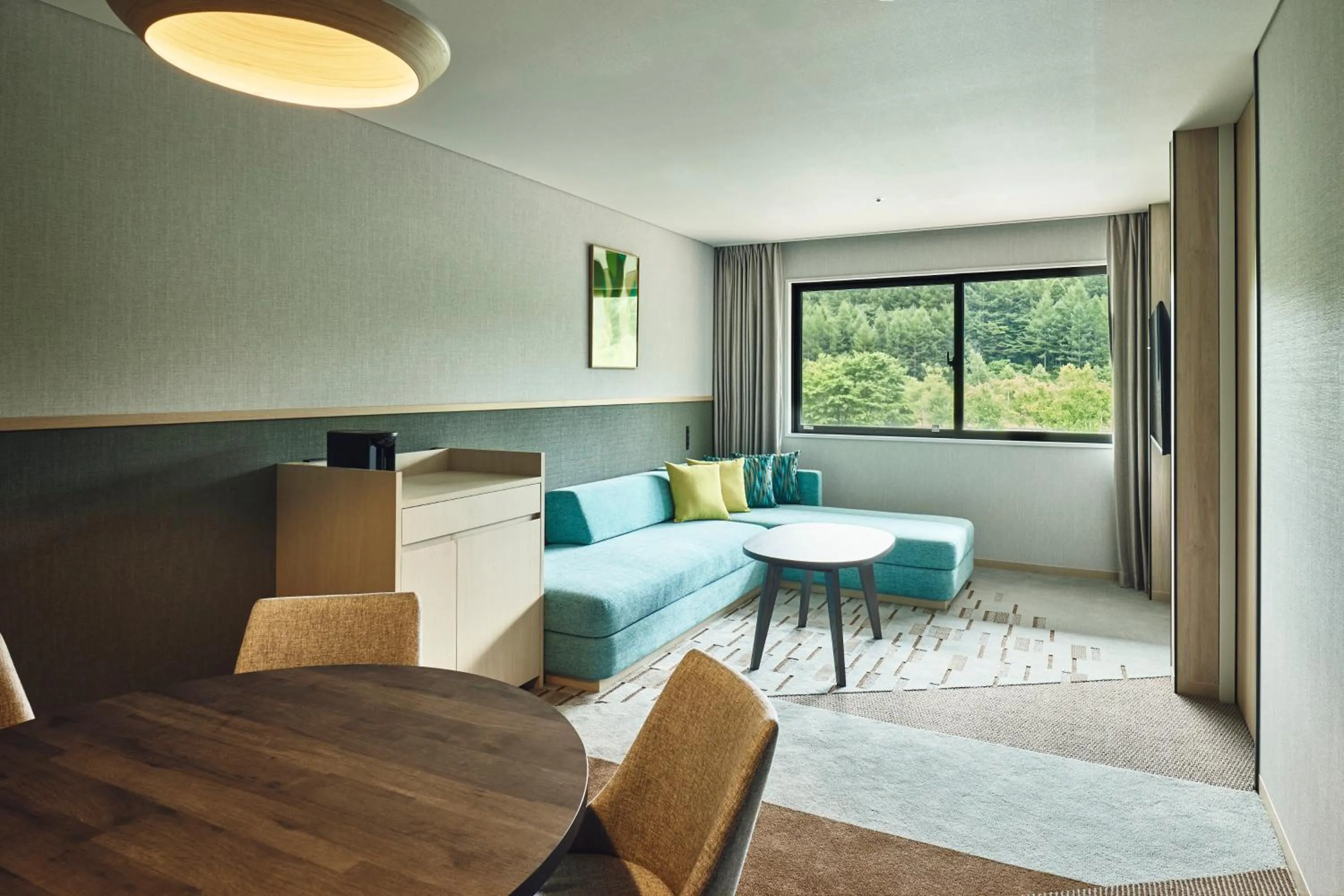 Photo of the whole room in ANA Holiday Inn Resort Karuizawa by IHG