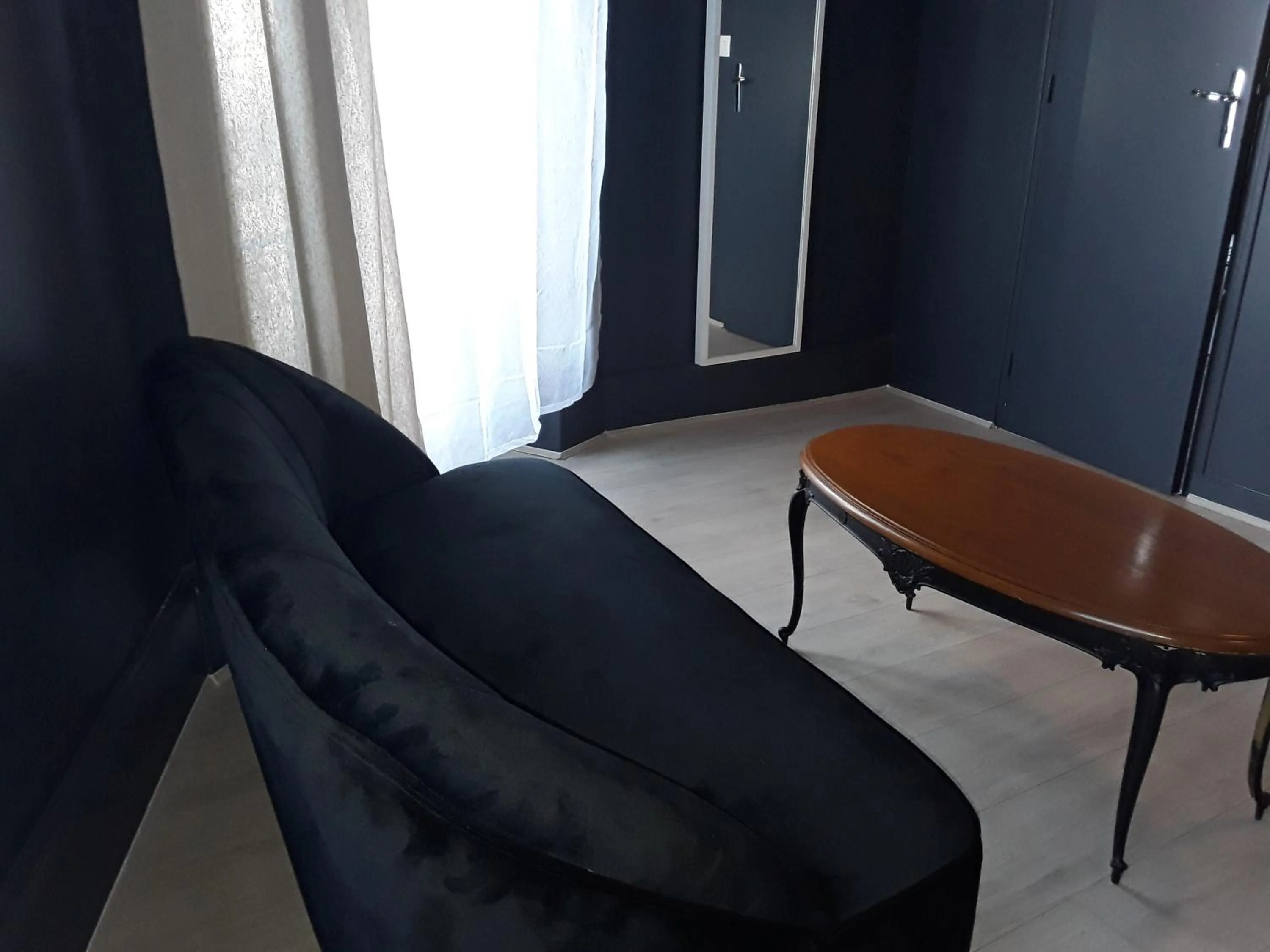 Seating area in La Pomme d'Or