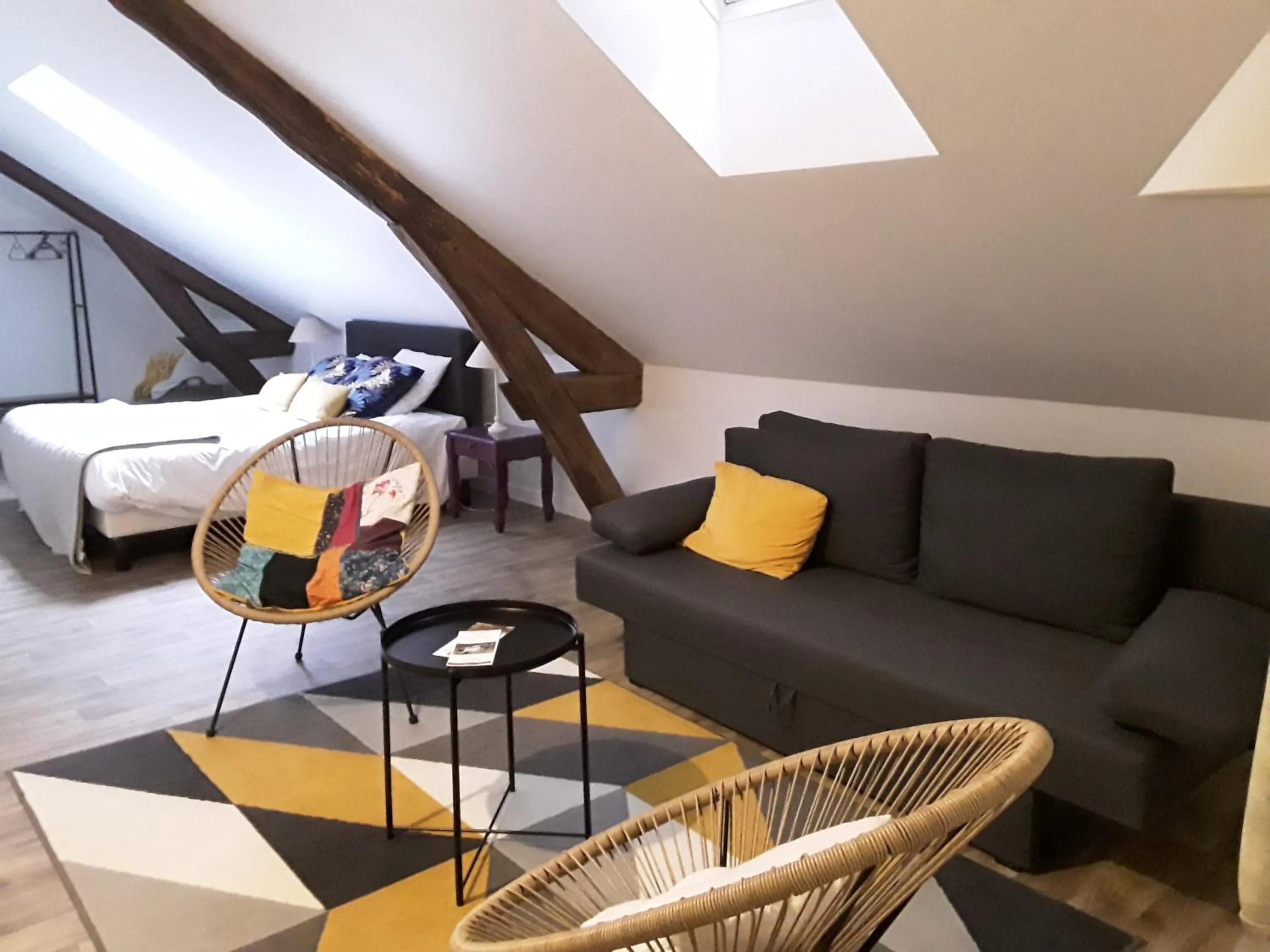 Bed in La Pomme d'Or