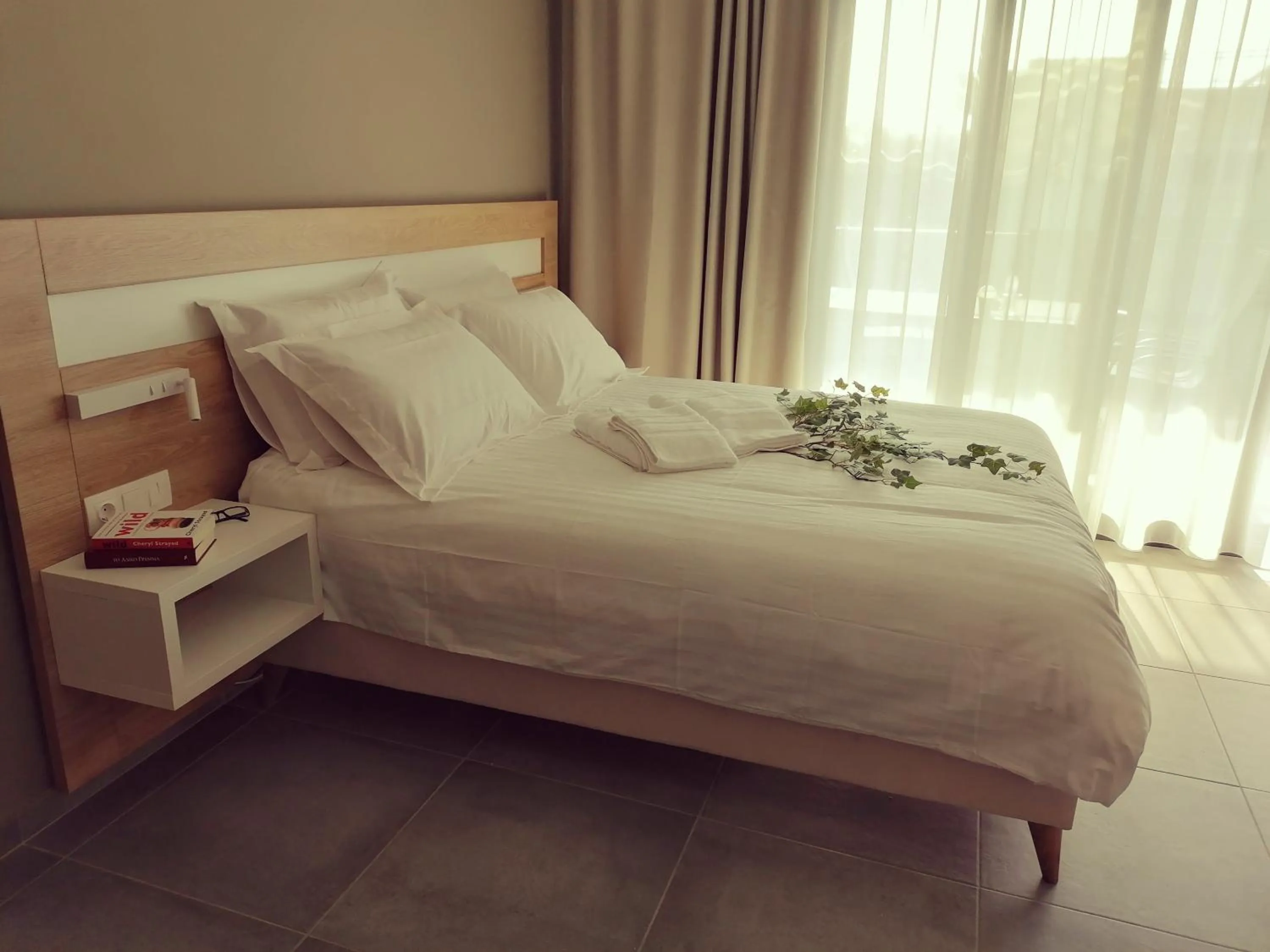 Bed in Garden Apartments