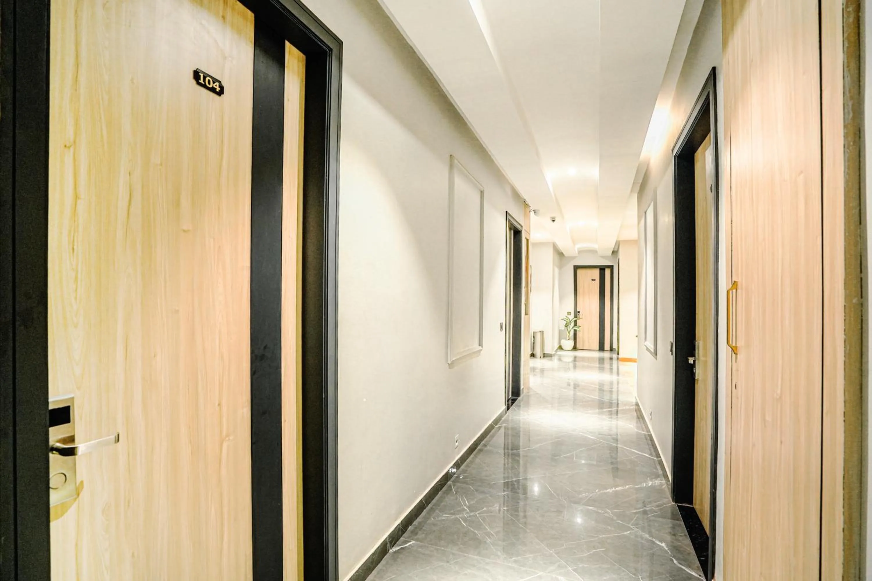 Lobby or reception in Hotel Grand Cabbana By Levelup Hotels