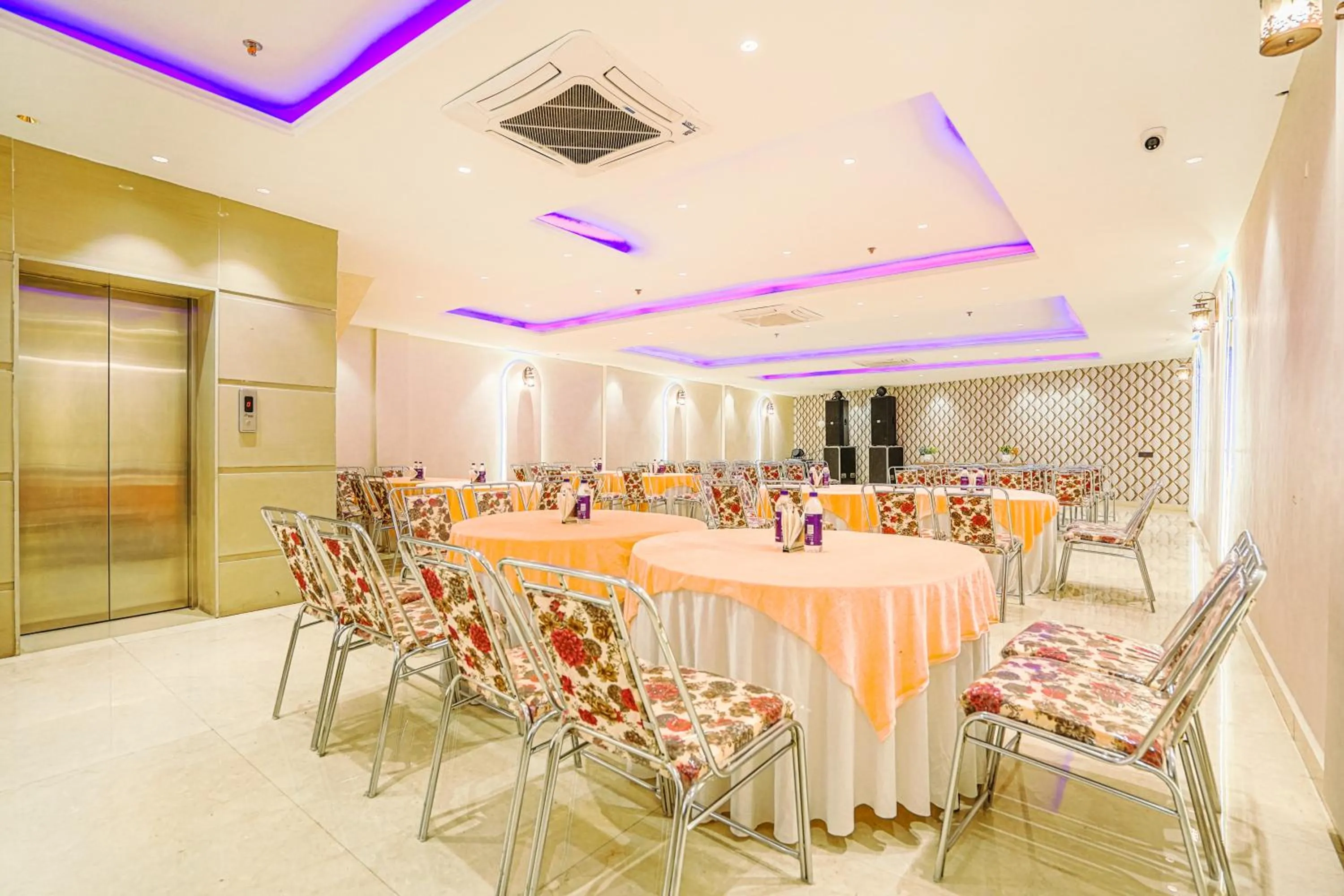 Banquet/Function facilities in Hotel Grand Cabbana By Levelup Hotels