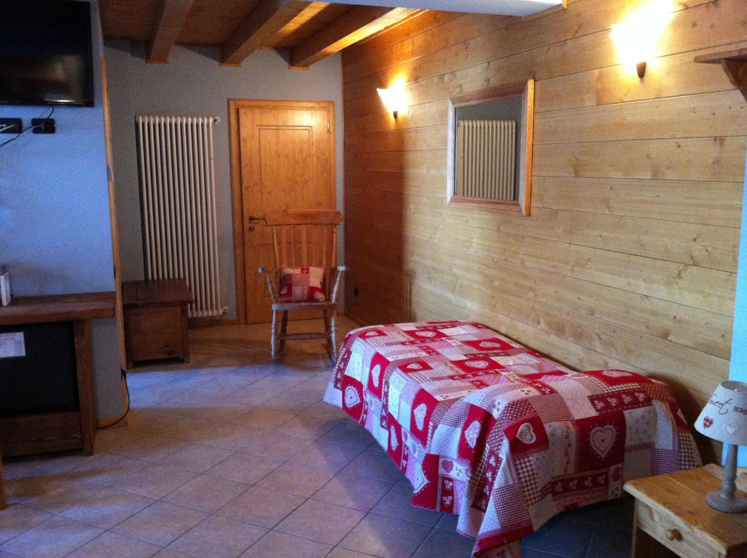 Decorative detail, Bed in Hotel L'espoir