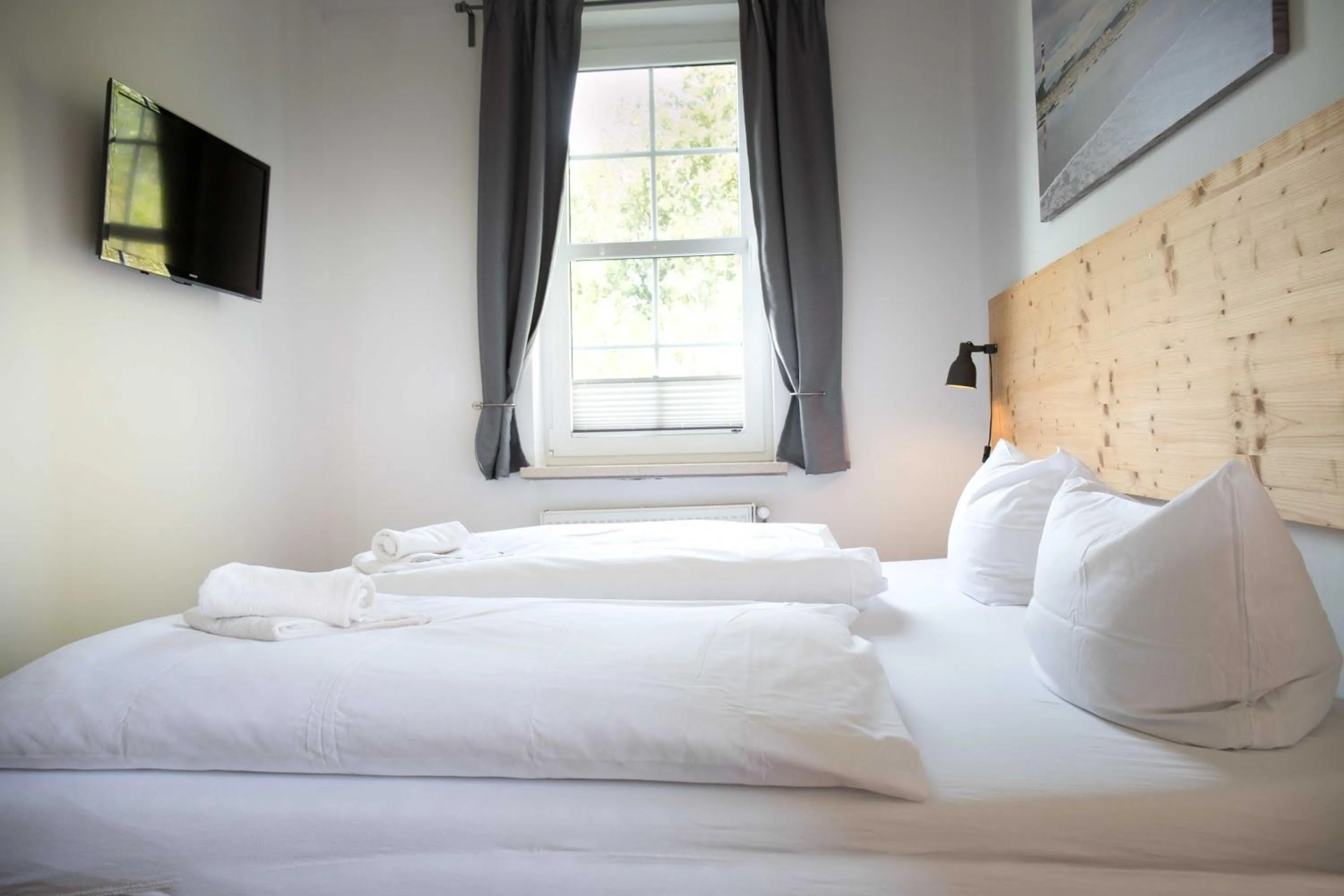 Bedroom, Bed in Wattlodge