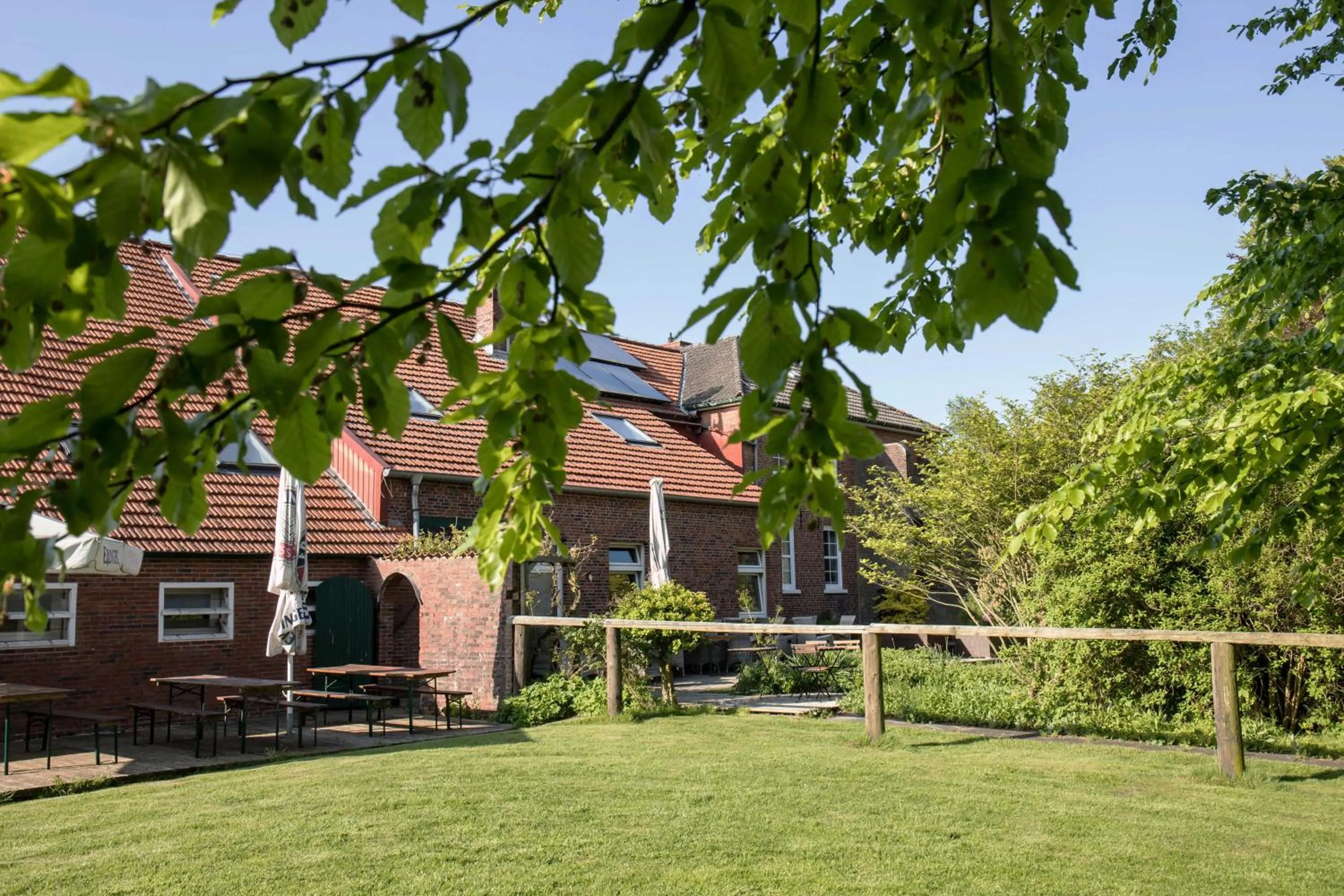 Property building in Wattlodge