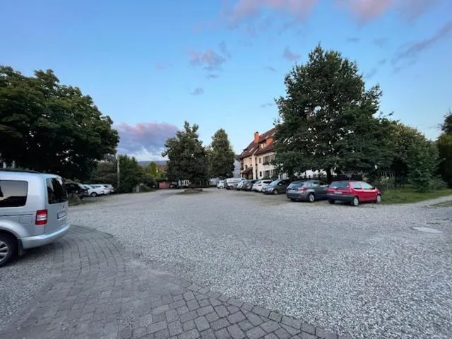 Parking in Gasthaus Hirschenstube & Gästehaus Gehri