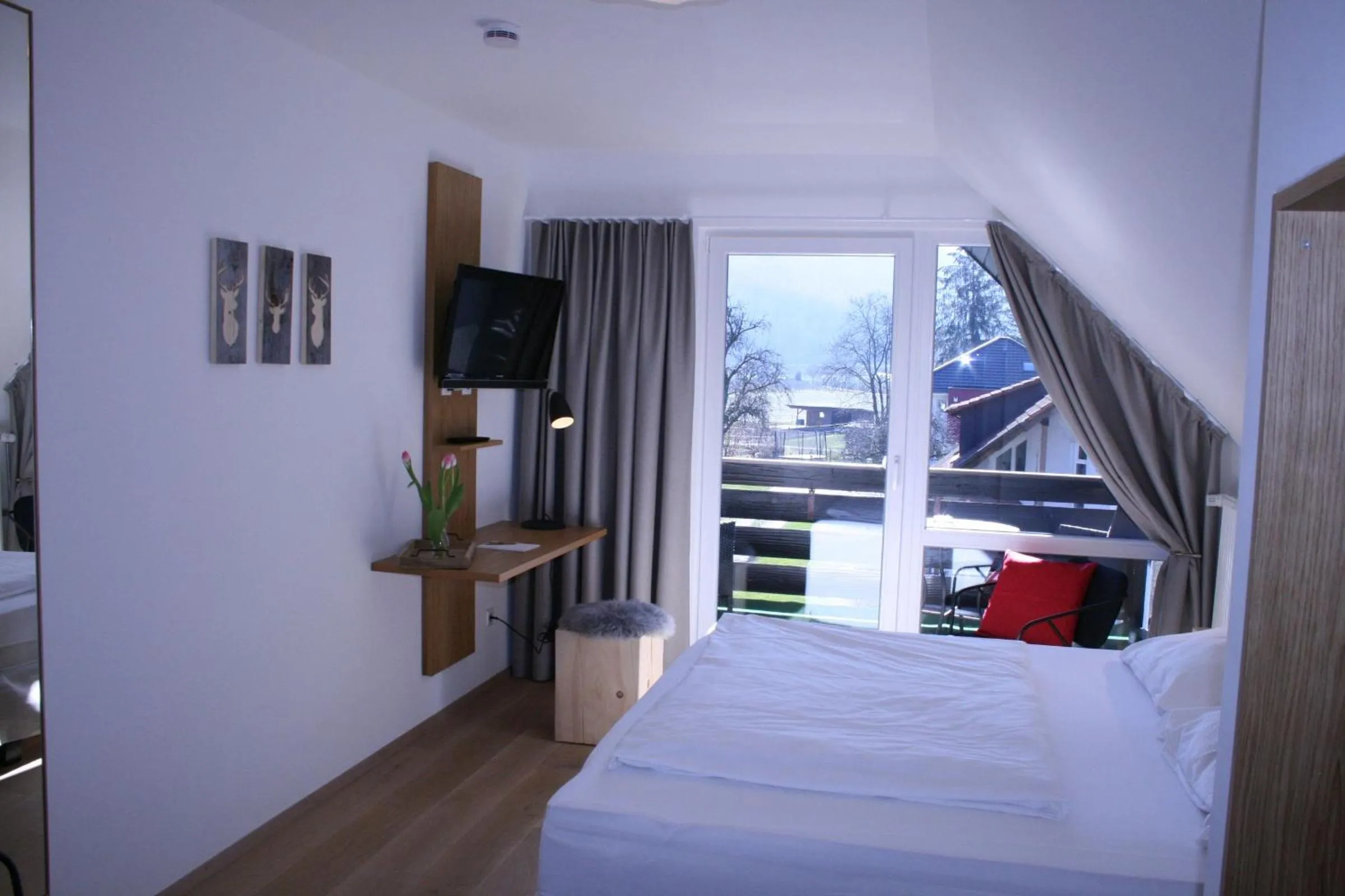 Bed in Gasthaus Hirschenstube & Gästehaus Gehri