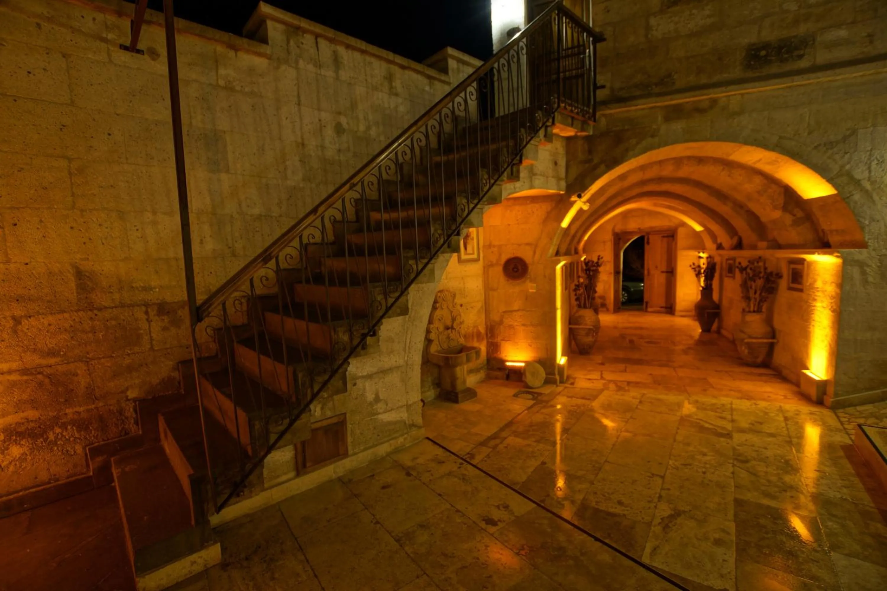 Facade/entrance in Magic Cave House