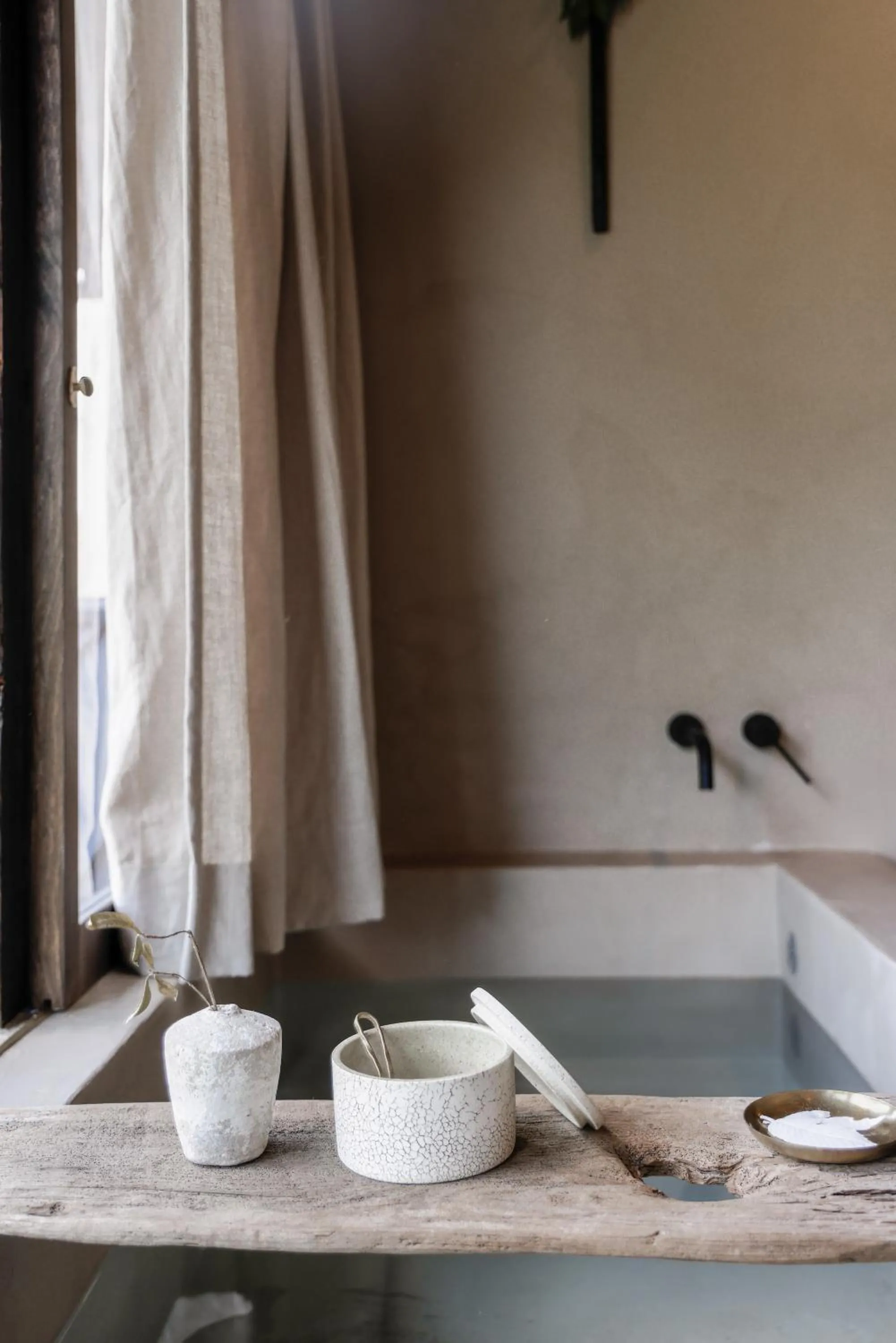 Bath in Maana Kiyomizu