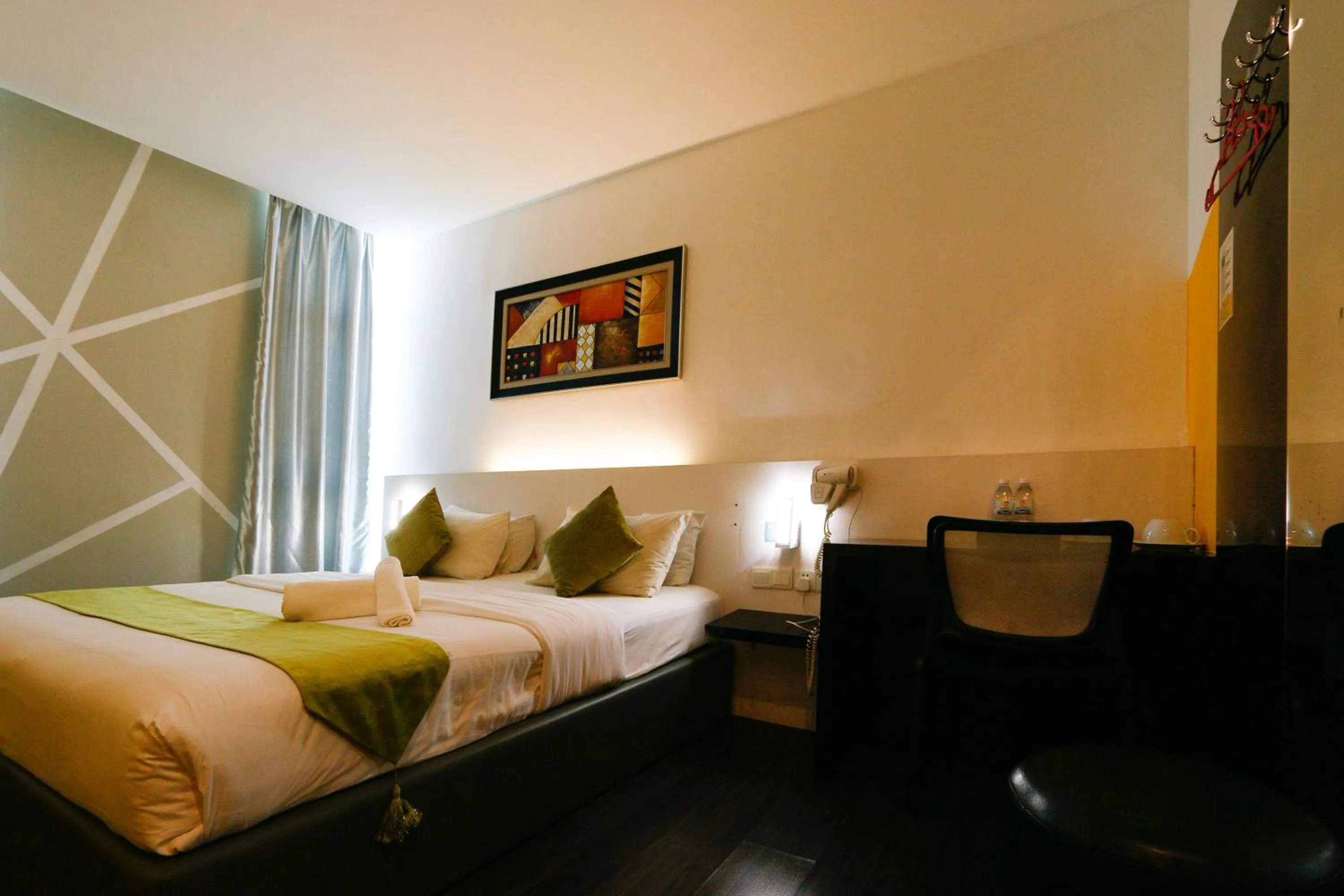 Photo of the whole room, Bed in Golden Roof Hotel Ampang Ipoh