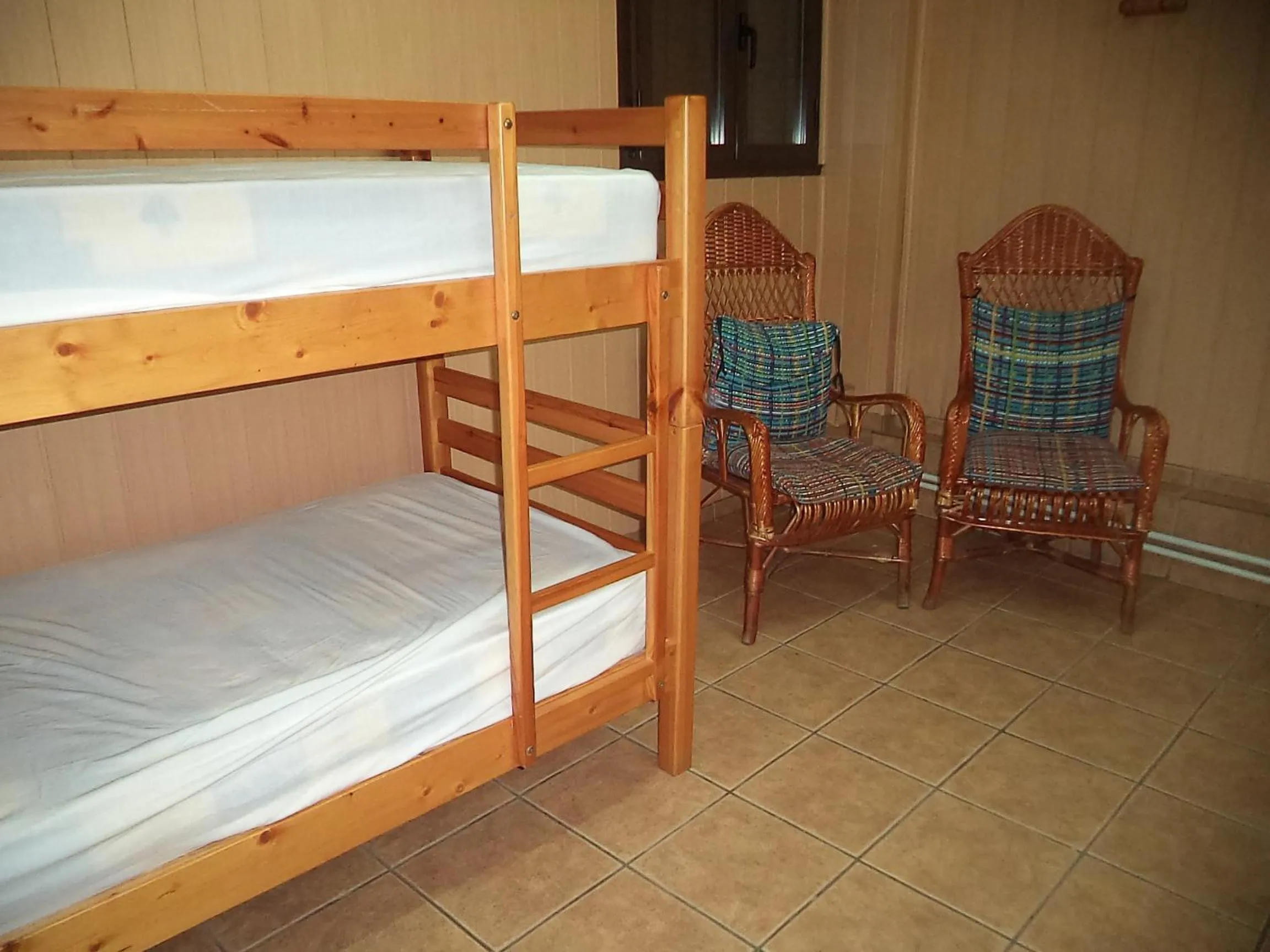 Bed in Albergue de Peregrinos A Santiago