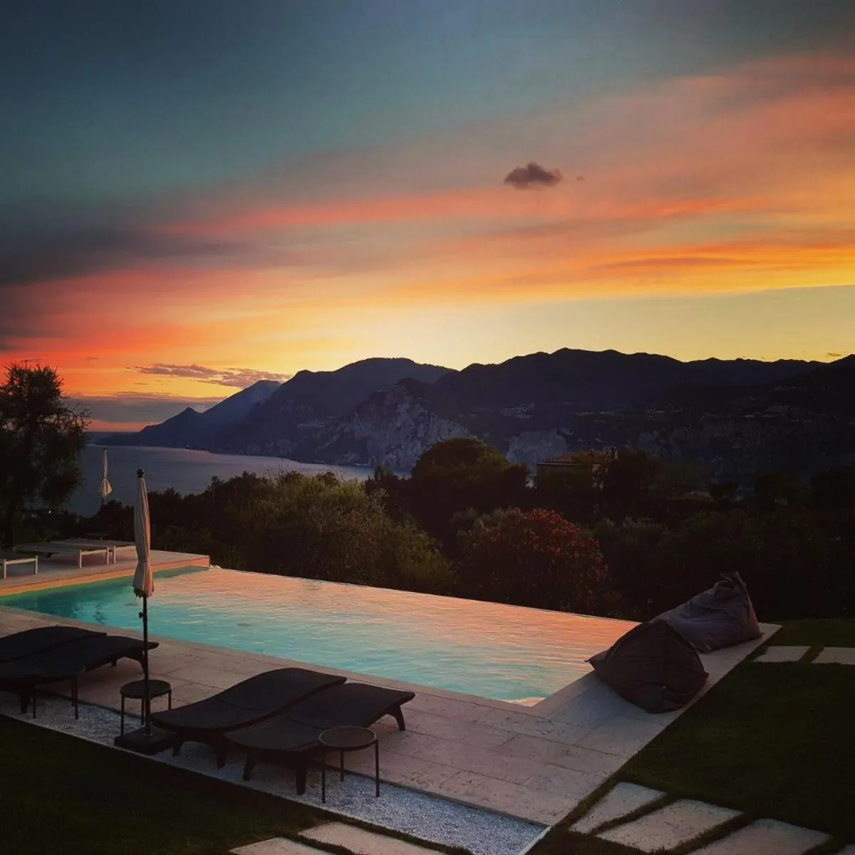 Sunset in Guesthouse Grand View