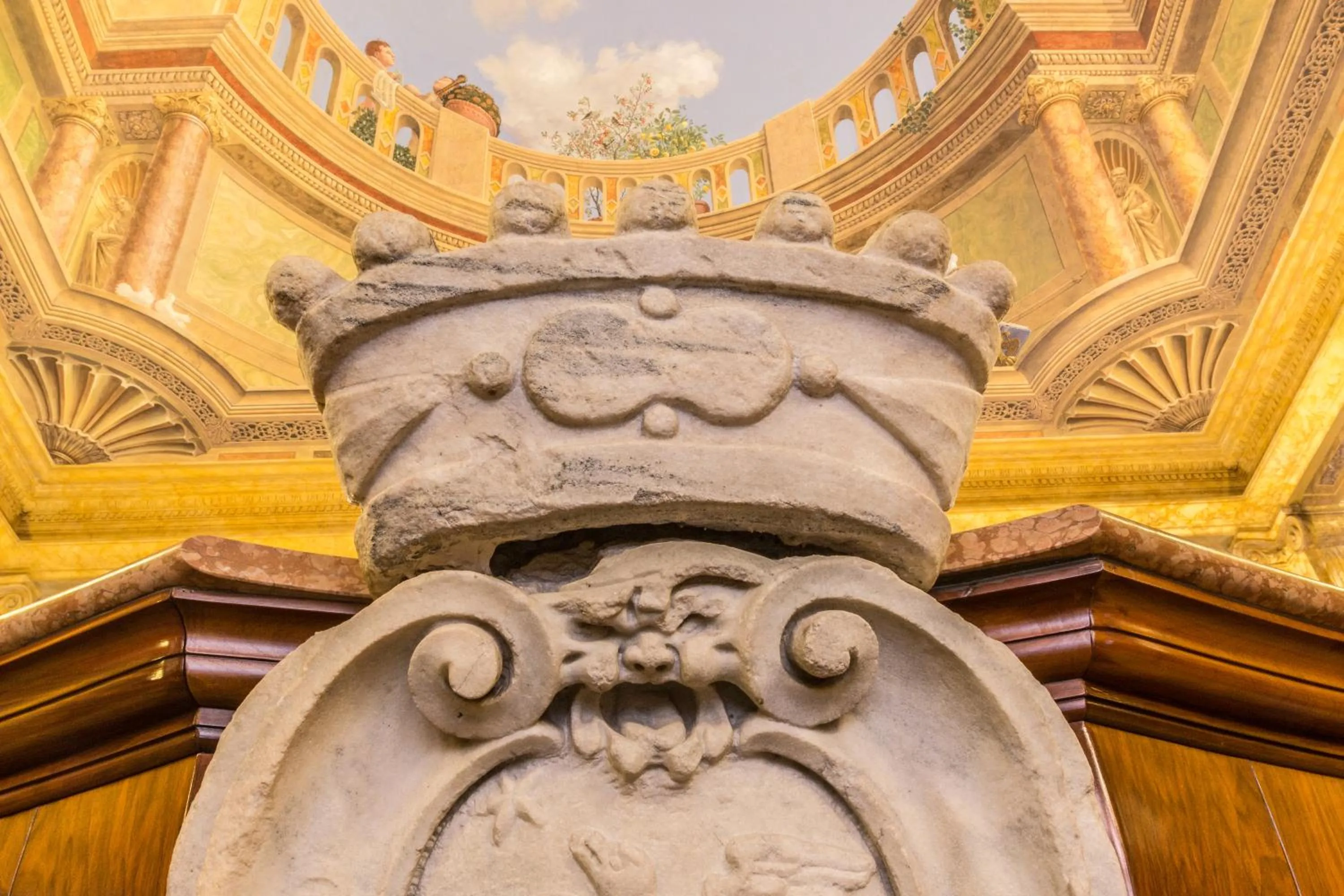 Decorative detail in Hotel Colomba d'Oro