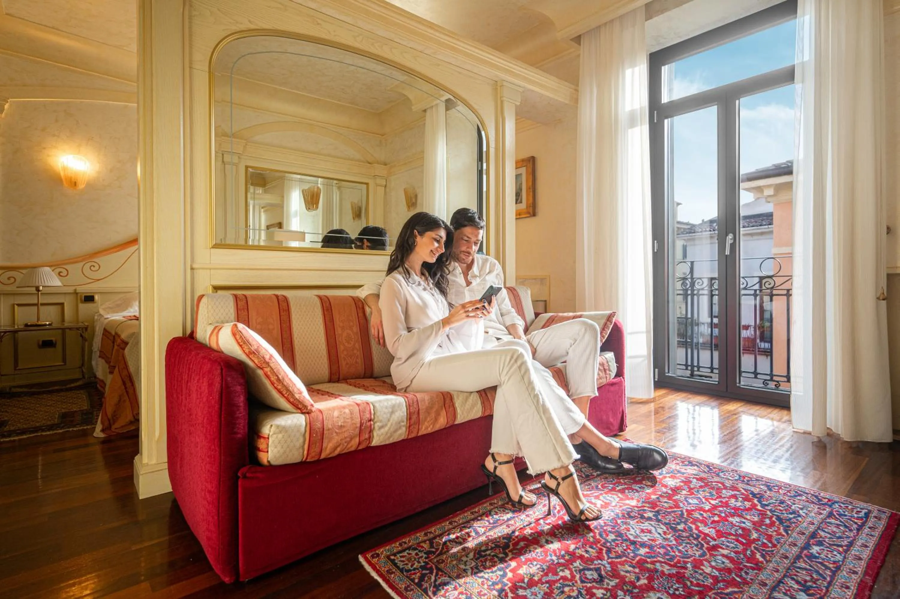 Seating area in Hotel Colomba d'Oro