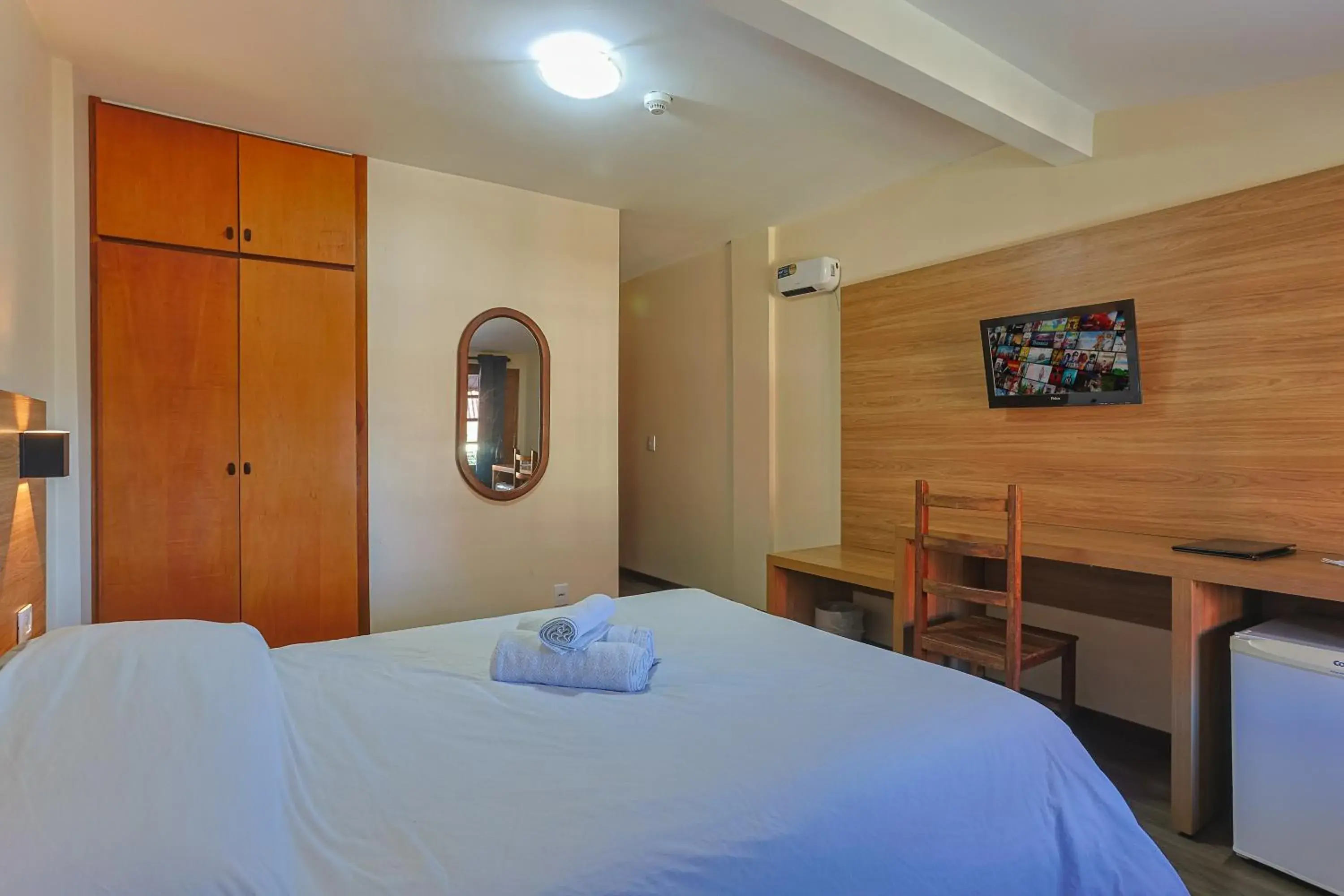 Standard Double Room in Hotel Garnier Standard Double Room in Hotel Garnier