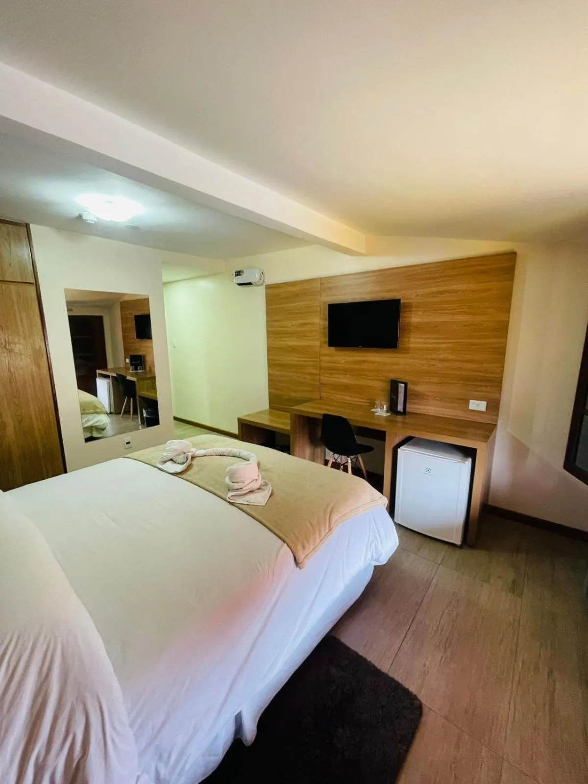 Bedroom, Bed in Hotel Garnier