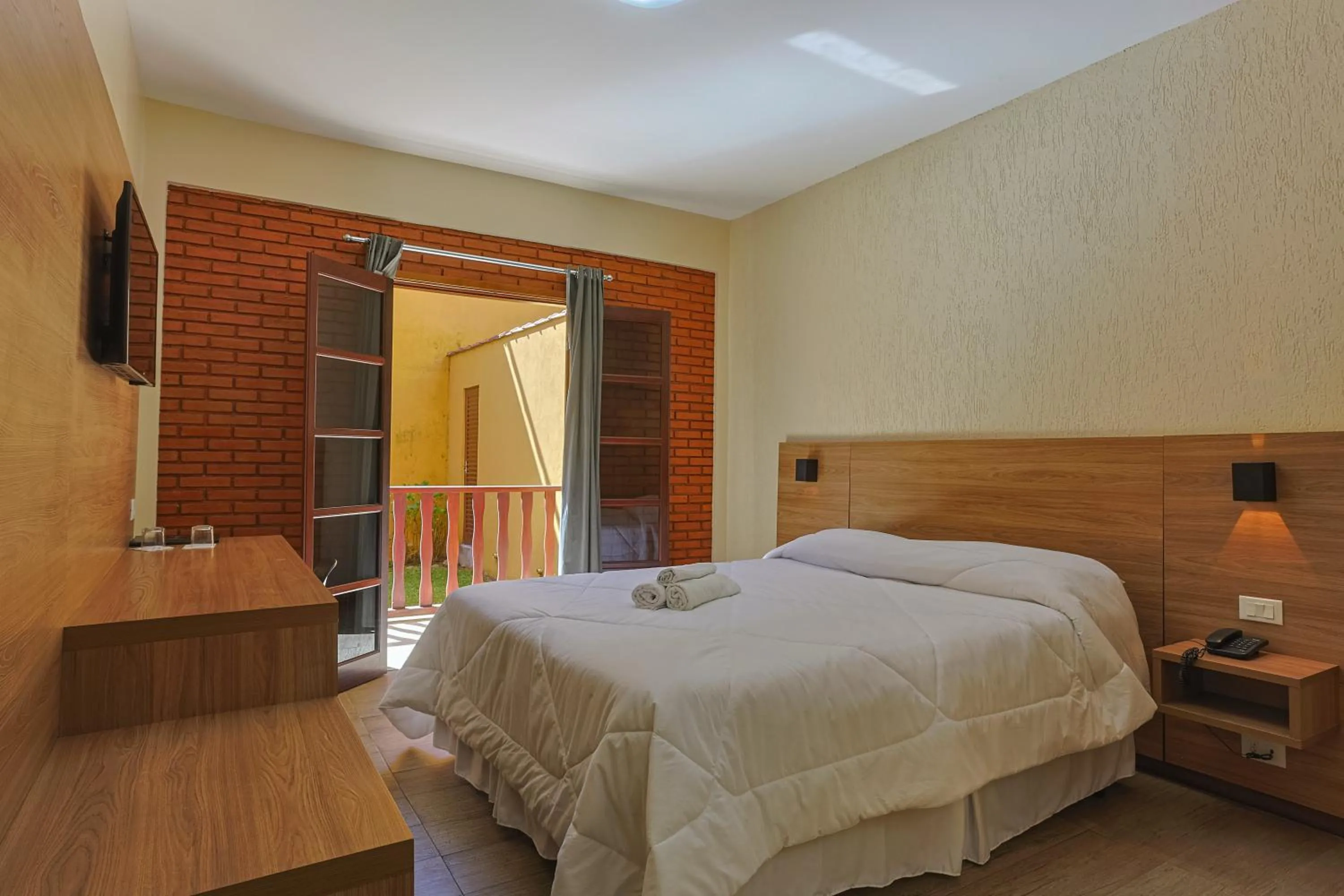 Deluxe Room in Hotel Garnier