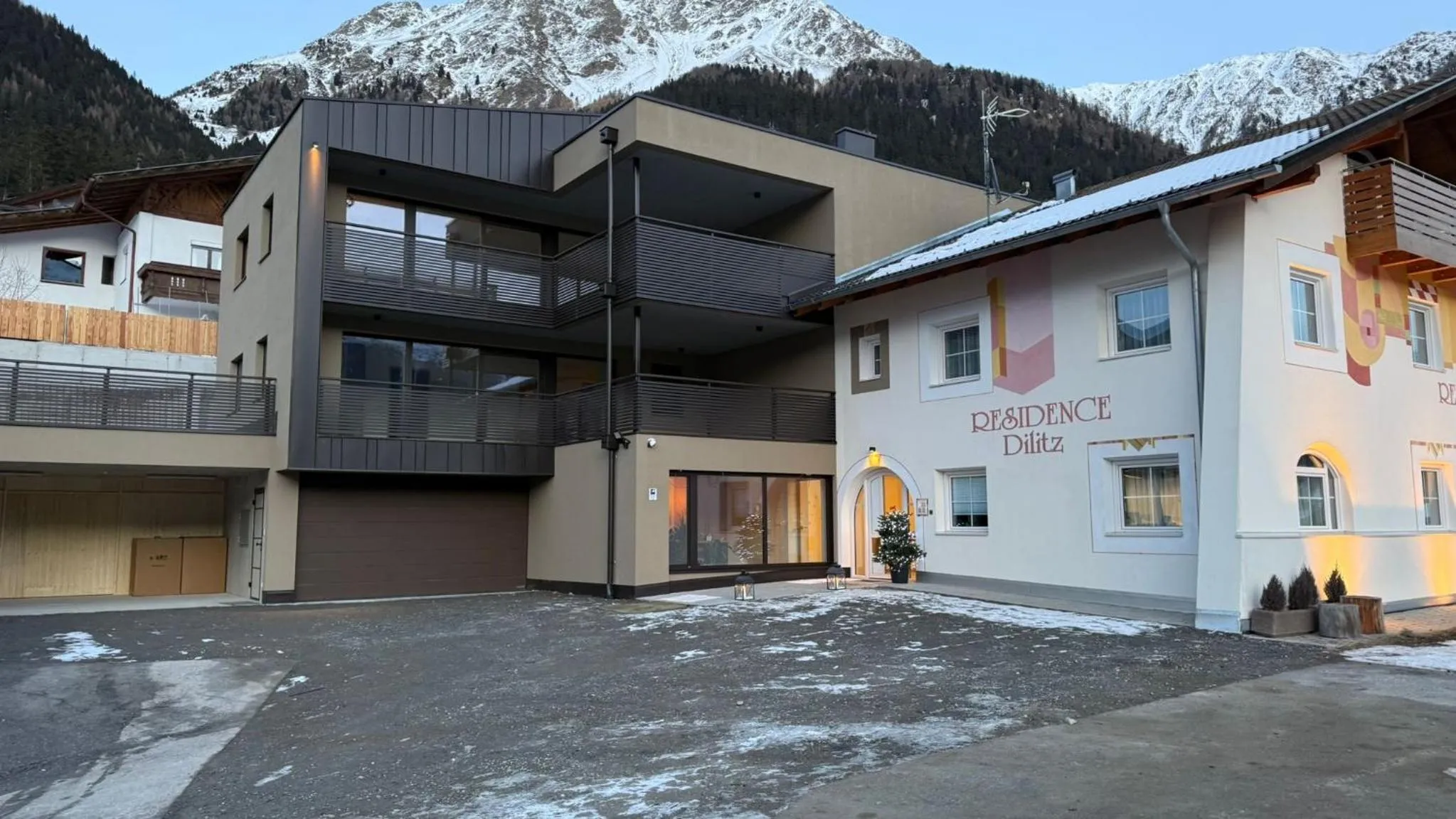 Property building in Residence Dilitz