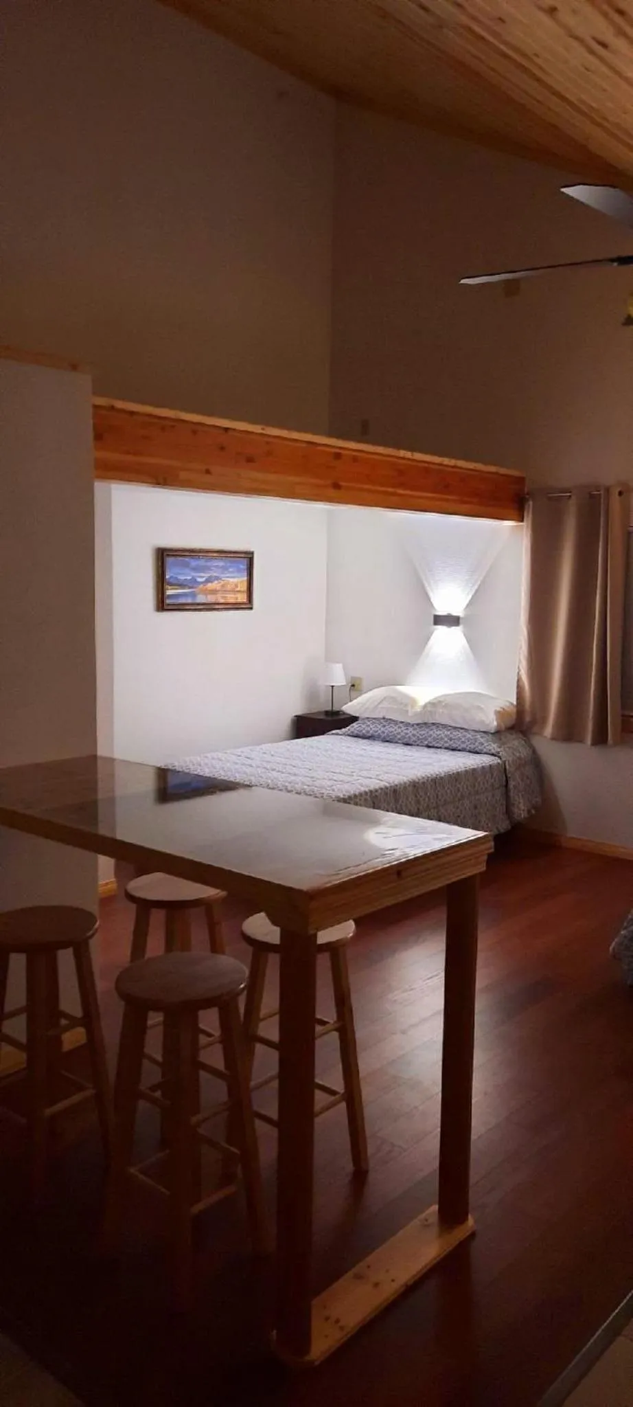 Dining area in Dream Drift Motel