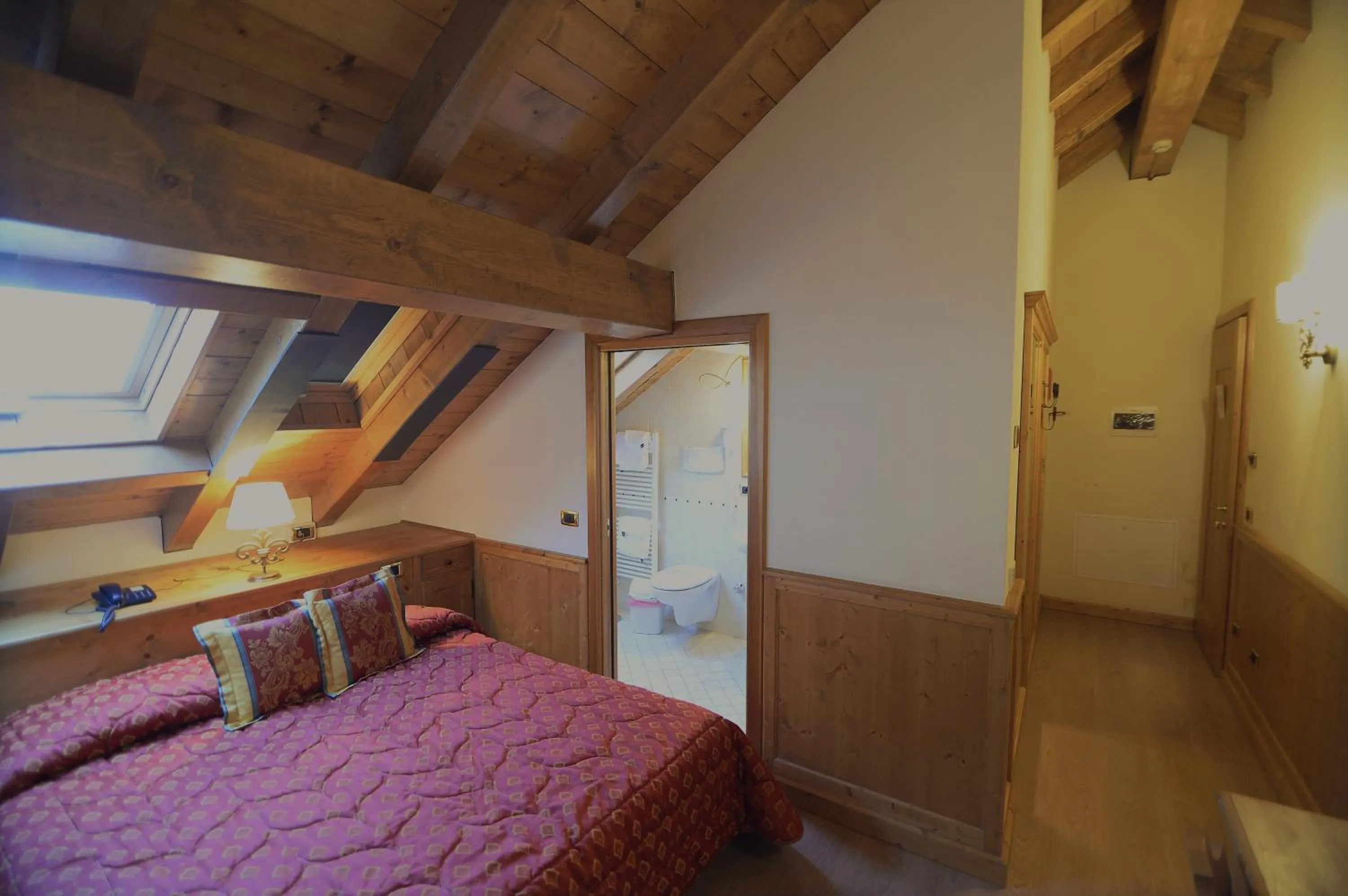 Bed in Albergo Valbella